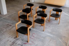 Ensemble de 6 chaises de salle à manger italiennes en frêne et faux cuir, années 1970