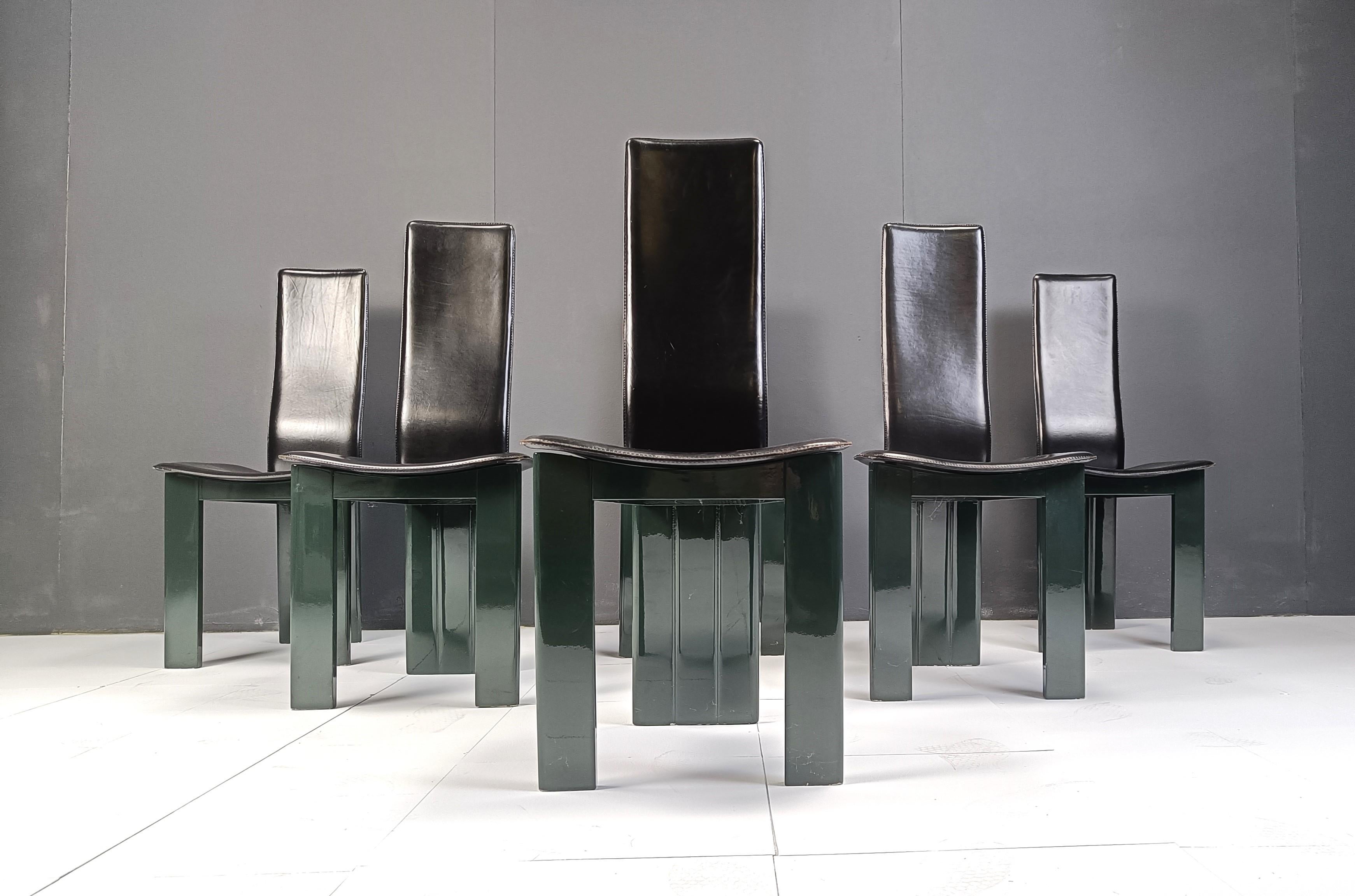 Late 20th Century Set of 6 Italian leather and green lacquer dining chairs, 1980s For Sale