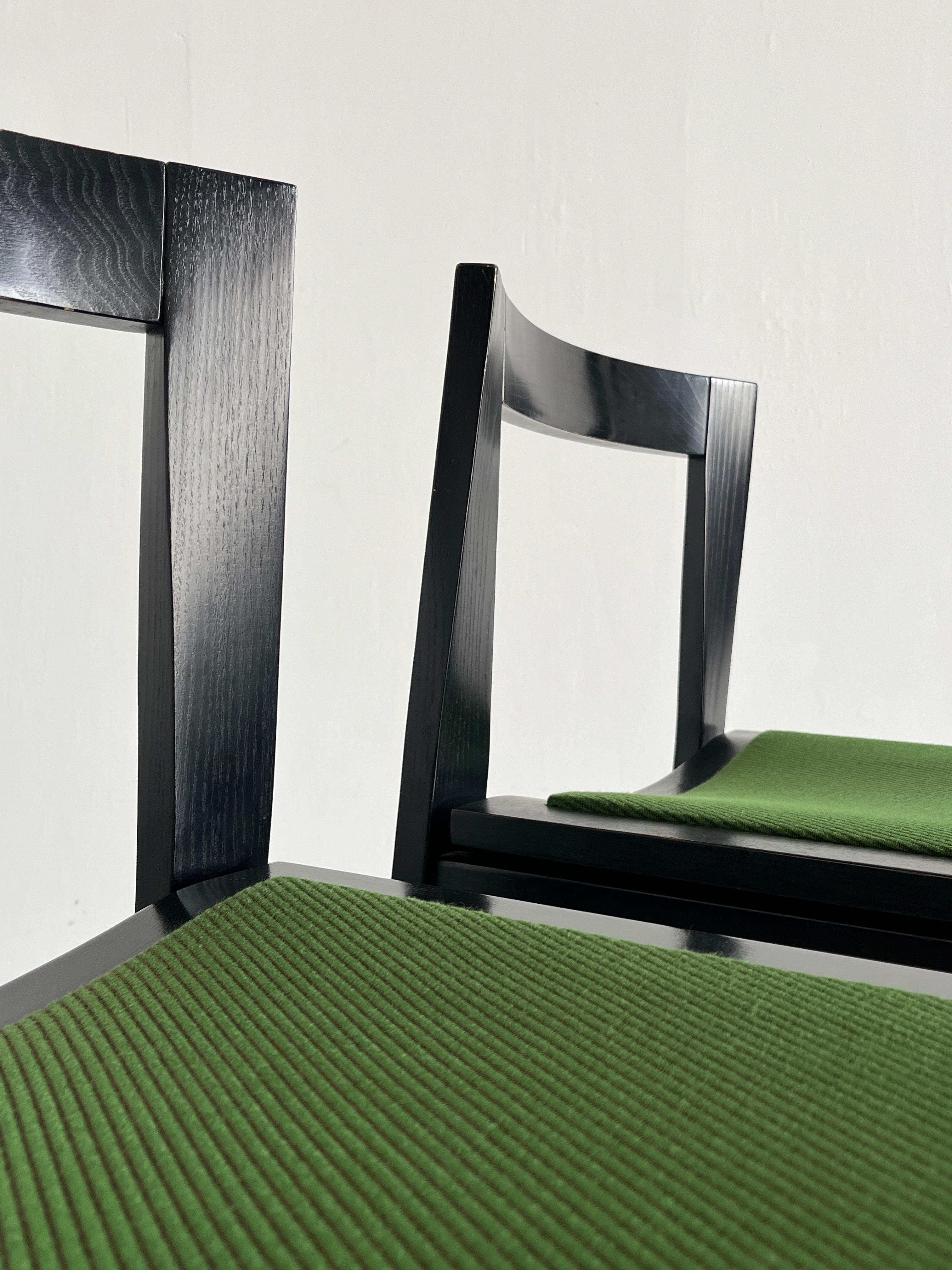 Ensemble de 6 chaises de salle à manger italiennes en bois de style constructiviste, mi-siècle moderne, années 70 5