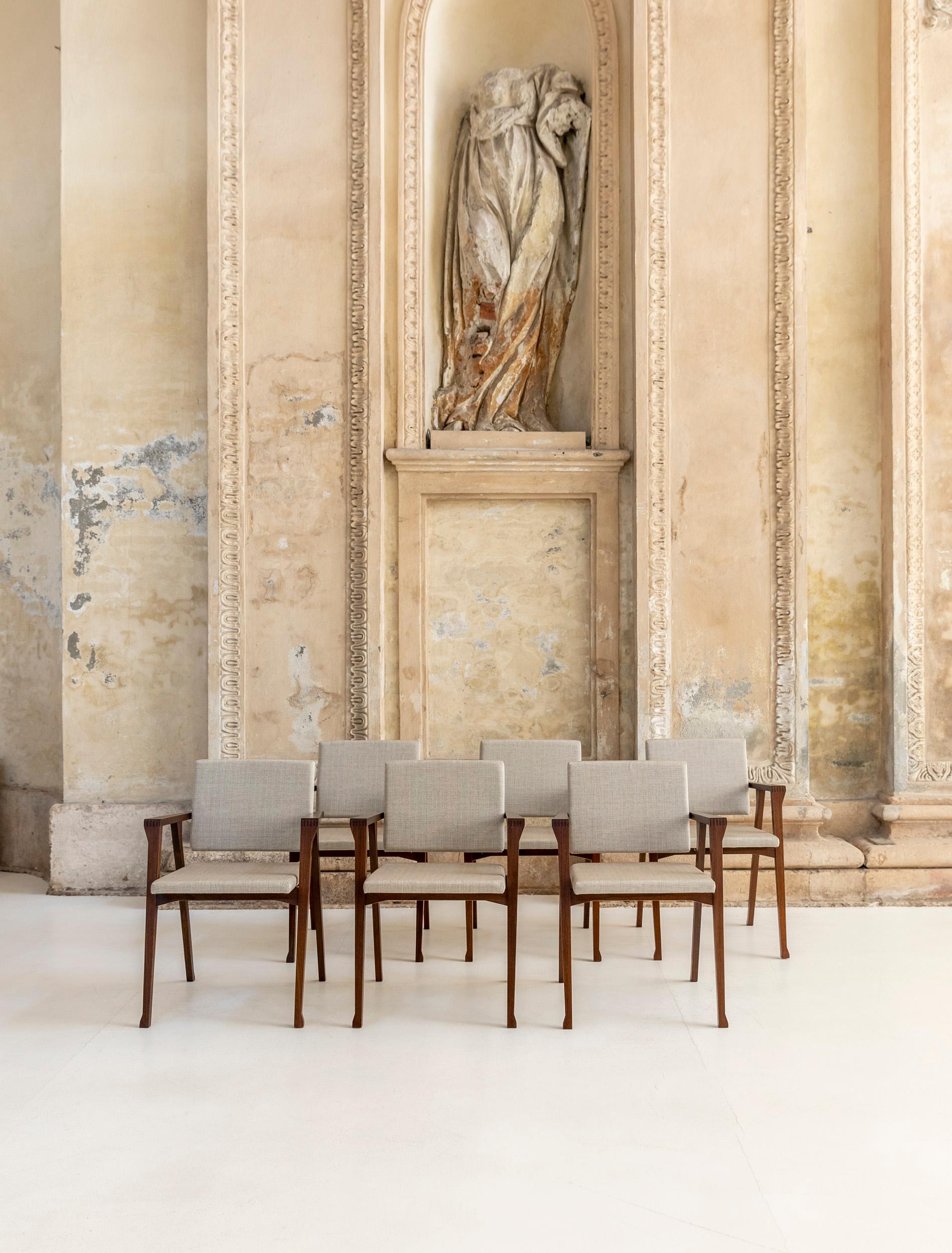 Mid-Century Modern Set of 6 Italian Midcentury Chairs 