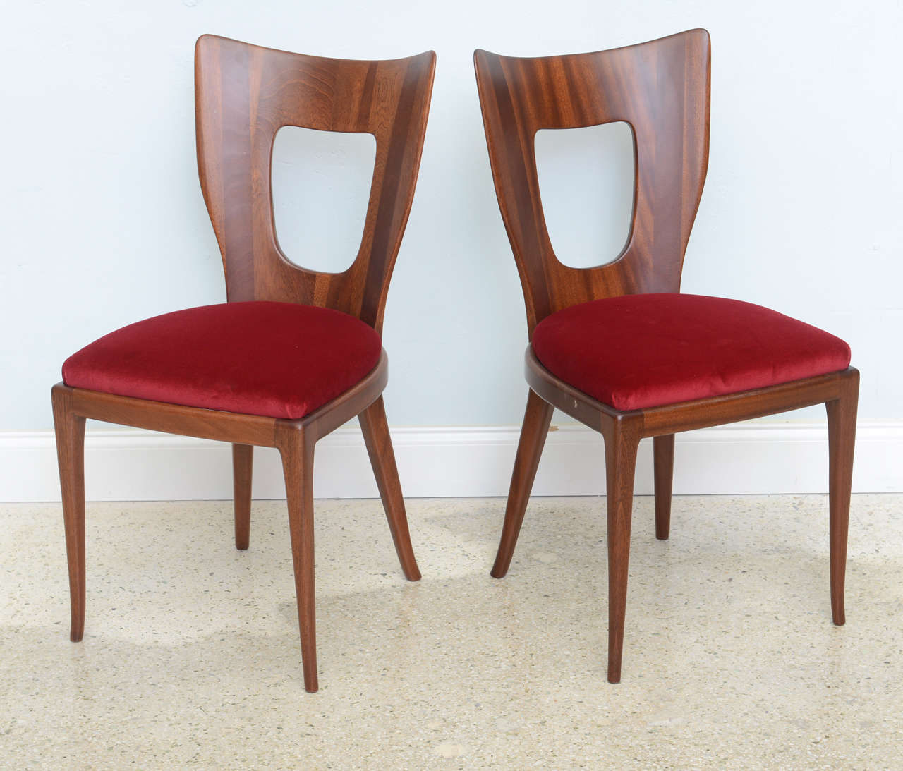 Set of 6 Italian Modern Walnut Dining Chairs, Borsani In Excellent Condition For Sale In Hollywood, FL