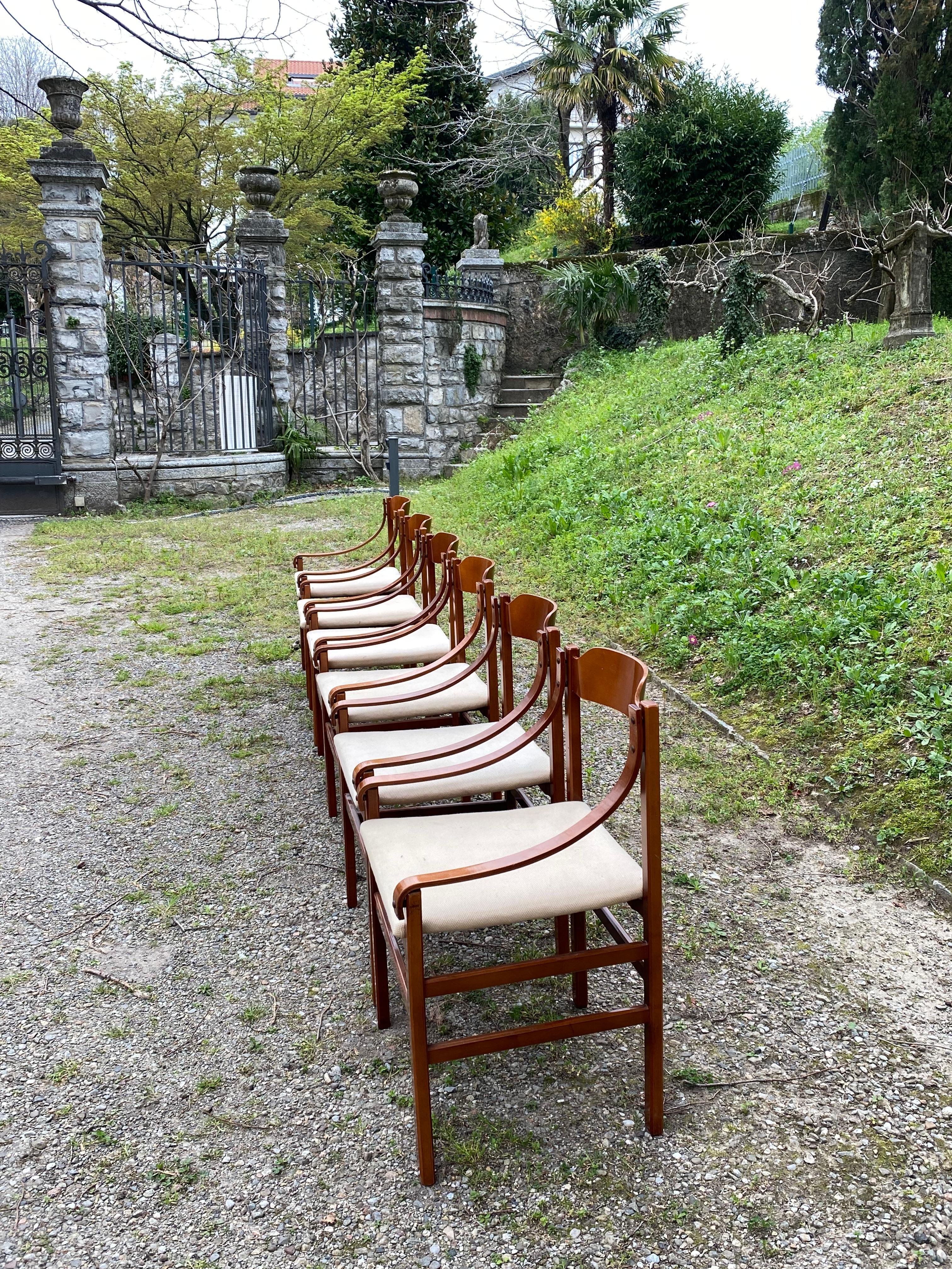 Mordenzato Set di 6 sedie da pranzo italiane in compensato con rivestimento in lana mohair nuova anni '60 in vendita