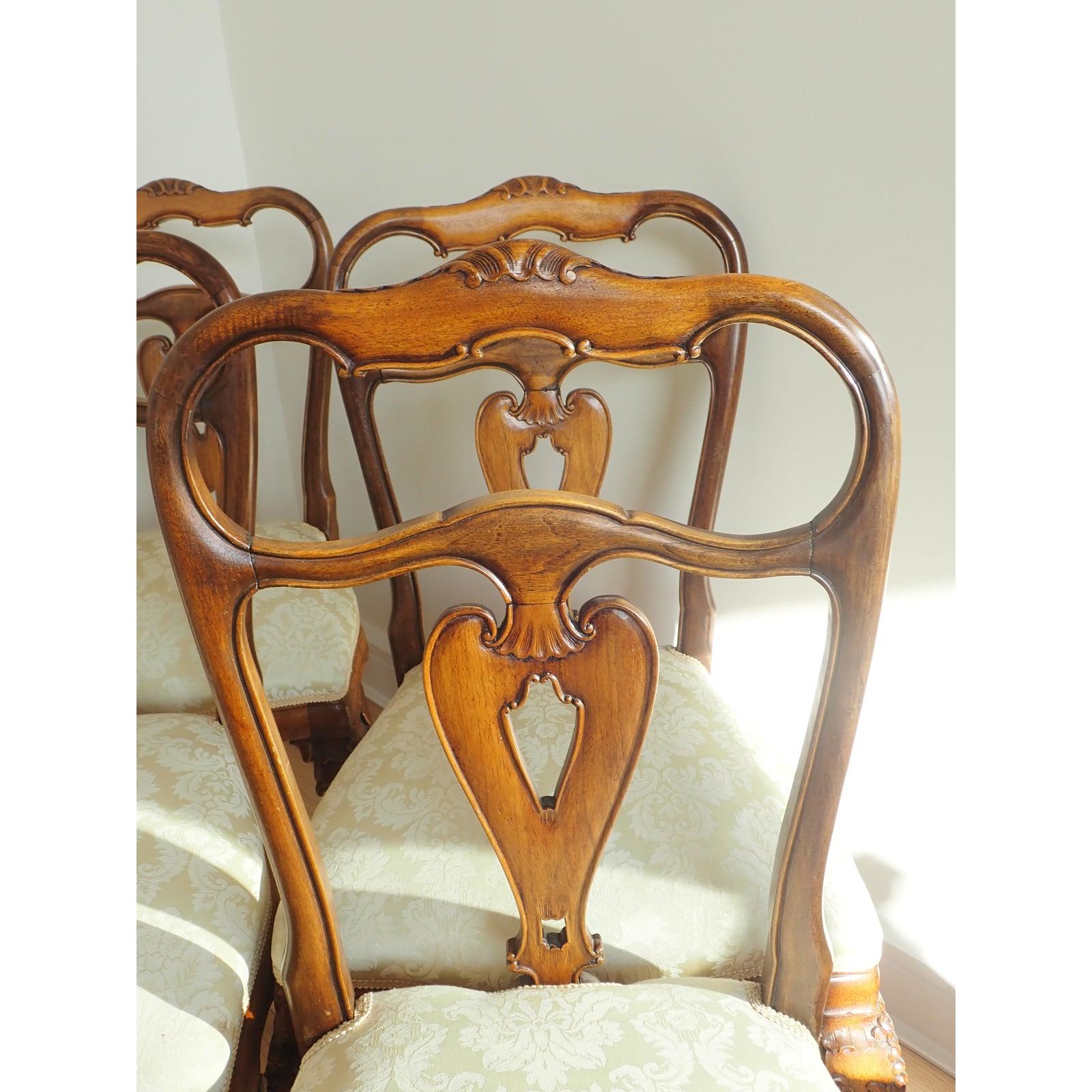 Set Of 6 Carved Italian Walnut Rococo Dining Room Chairs In Good Condition In Norwood, NJ
