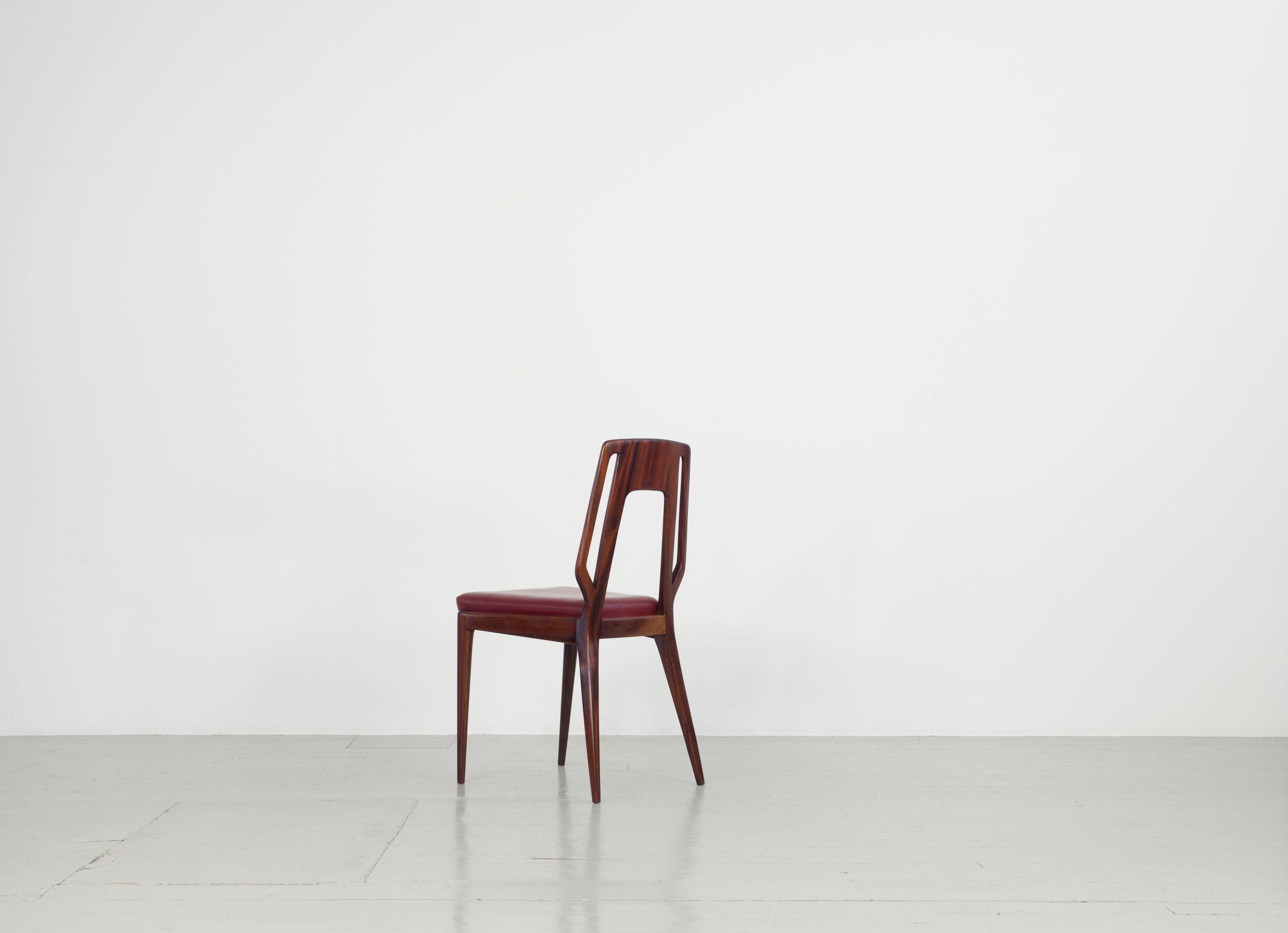 Satz von 6 italienischen Vittorio Dassi-Esszimmerstühlen, 1950er Jahre (Kunstleder) im Angebot