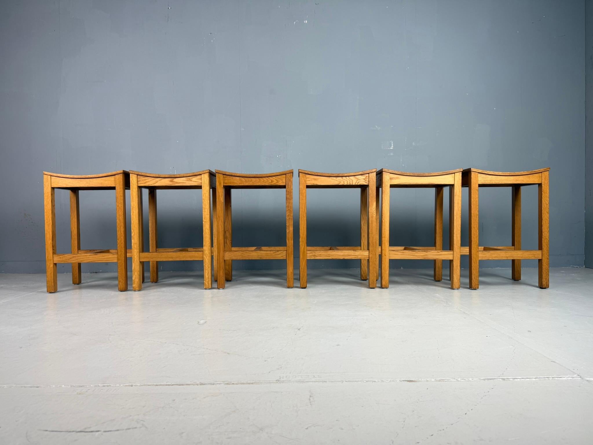 Le tabouret Beatnik de Jonas Lindvall pour David Design/One est né d'une remarquable réussite à Izakaya Koi, le restaurant japonais révolutionnaire de Malmö conçu par Jona Lindvall au début des années 1990. Situé sur Lilla Torg, le restaurant est