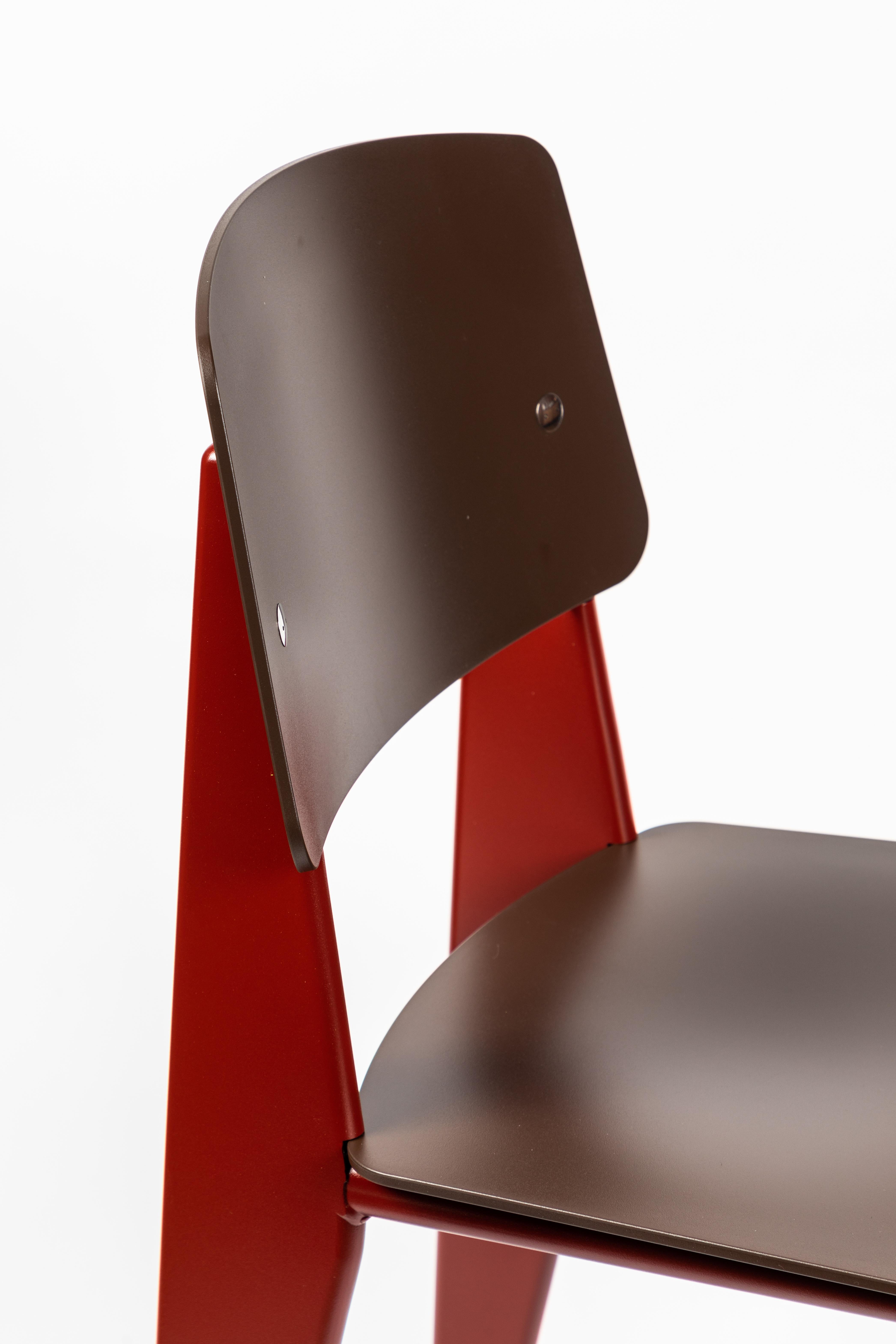 Ensemble de 6 chaises SP One de Jean Prouvé en teck Brown et rouge pour Vitra 2