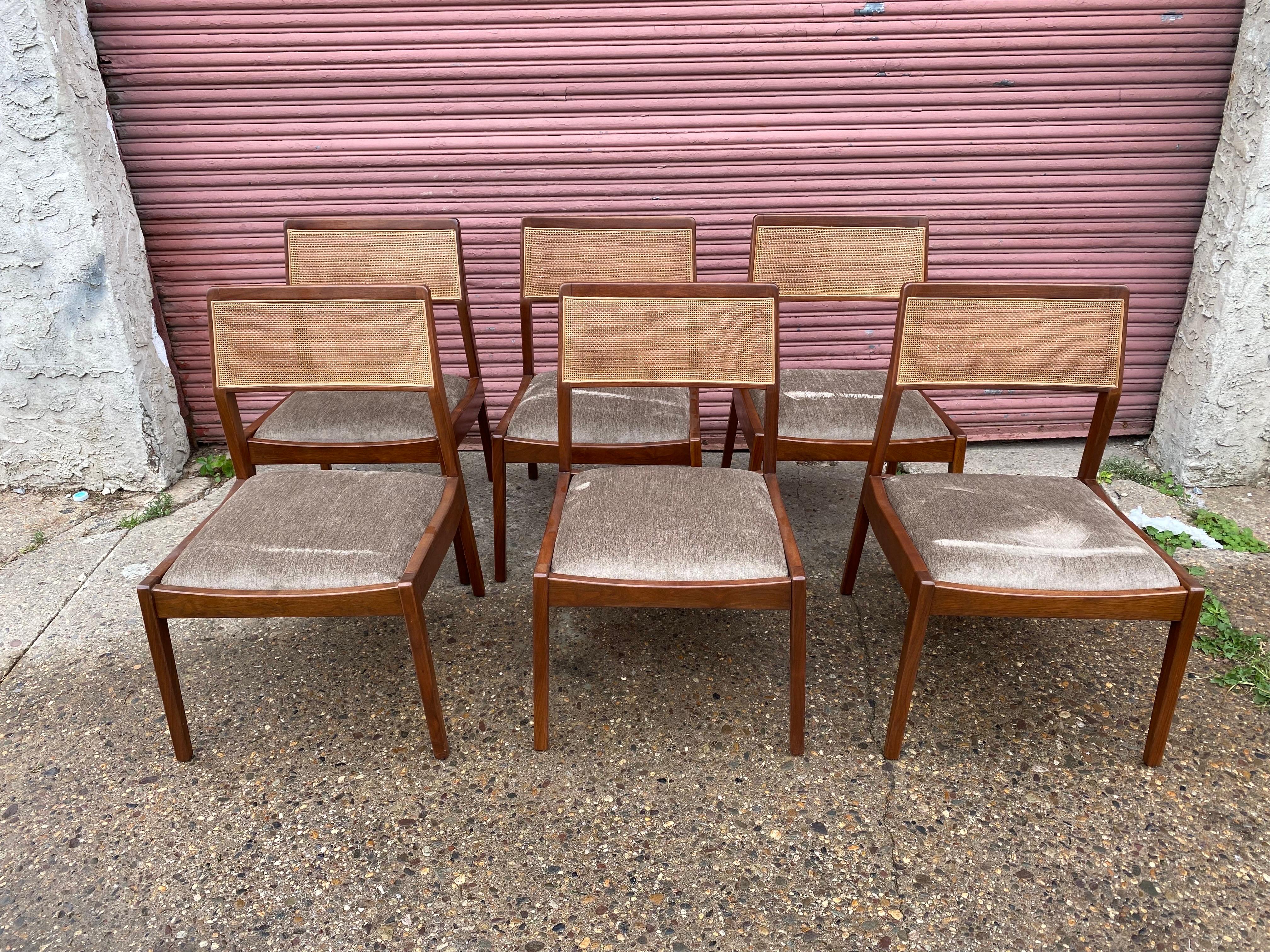 Set of 6 Jens Risom Walnut Dining Chairs with Caned Backs 1