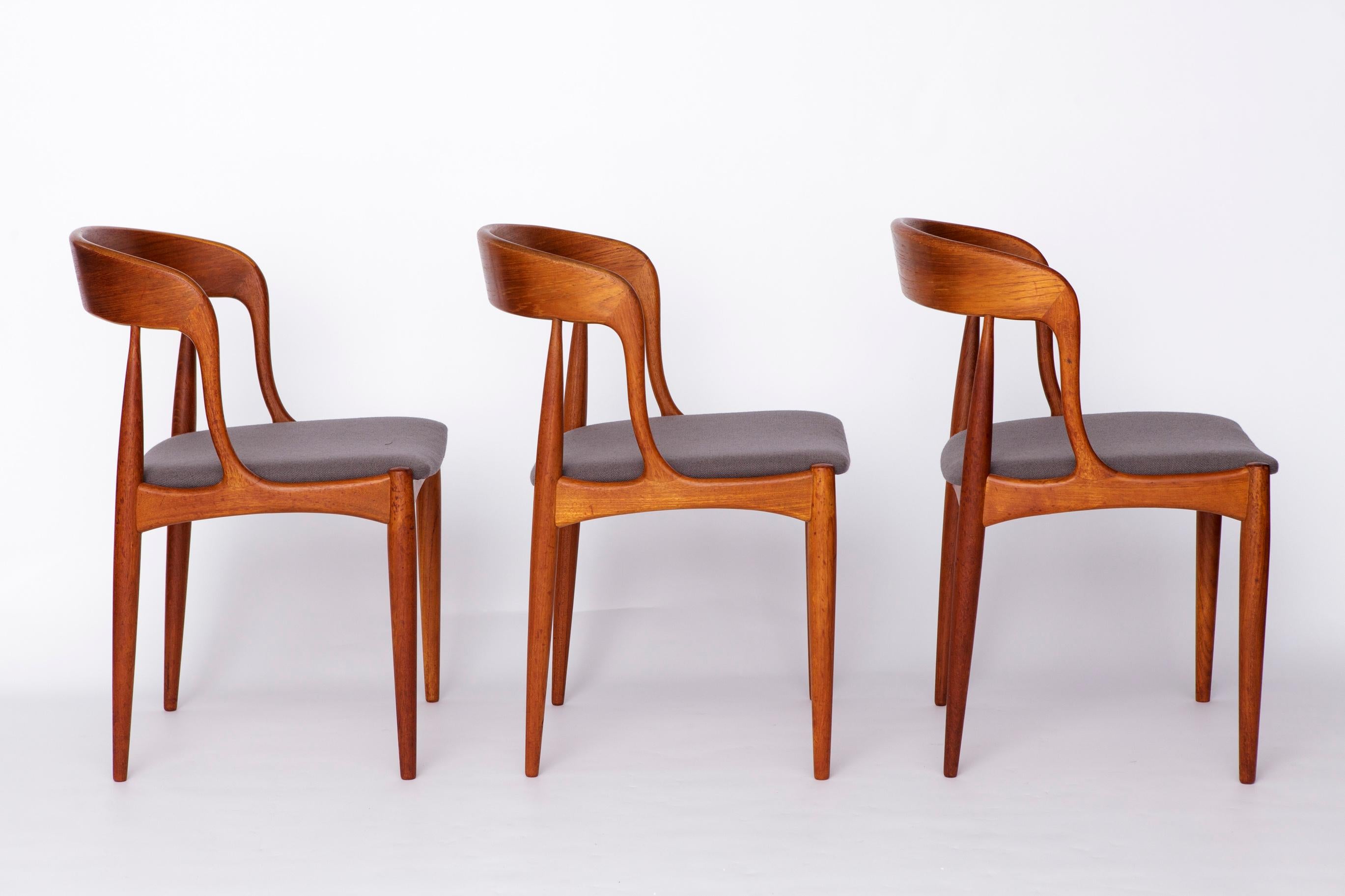 Poli Set of 6 Johannes Andersen Chairs – Model 16, Teak Dining Chairs, Uldum Møbelfab en vente