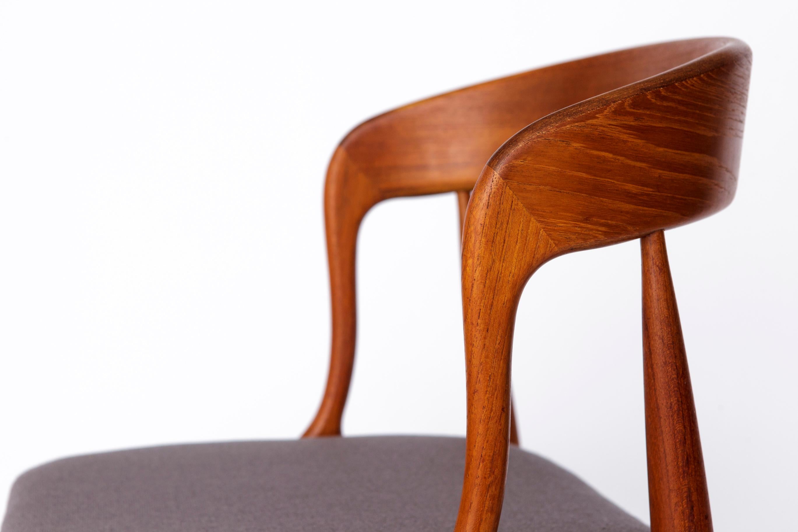 Set of 6 Johannes Andersen Chairs – Model 16, Teak Dining Chairs, Uldum Møbelfab en vente 1