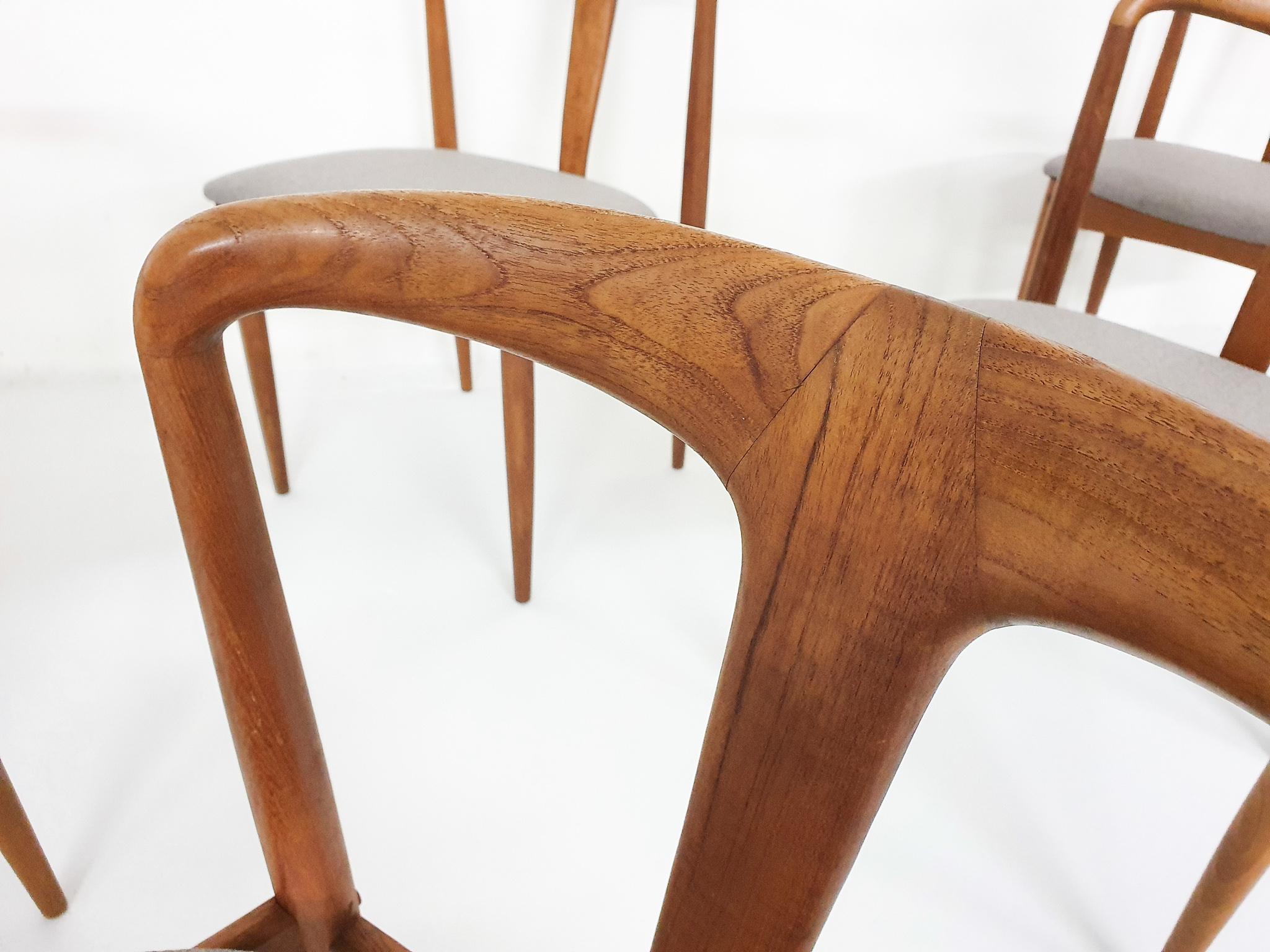 Mid-20th Century Set of 6 Johannes Andersen for Uldum Mobelfabrik “Juliane” Teak Dining Chairs