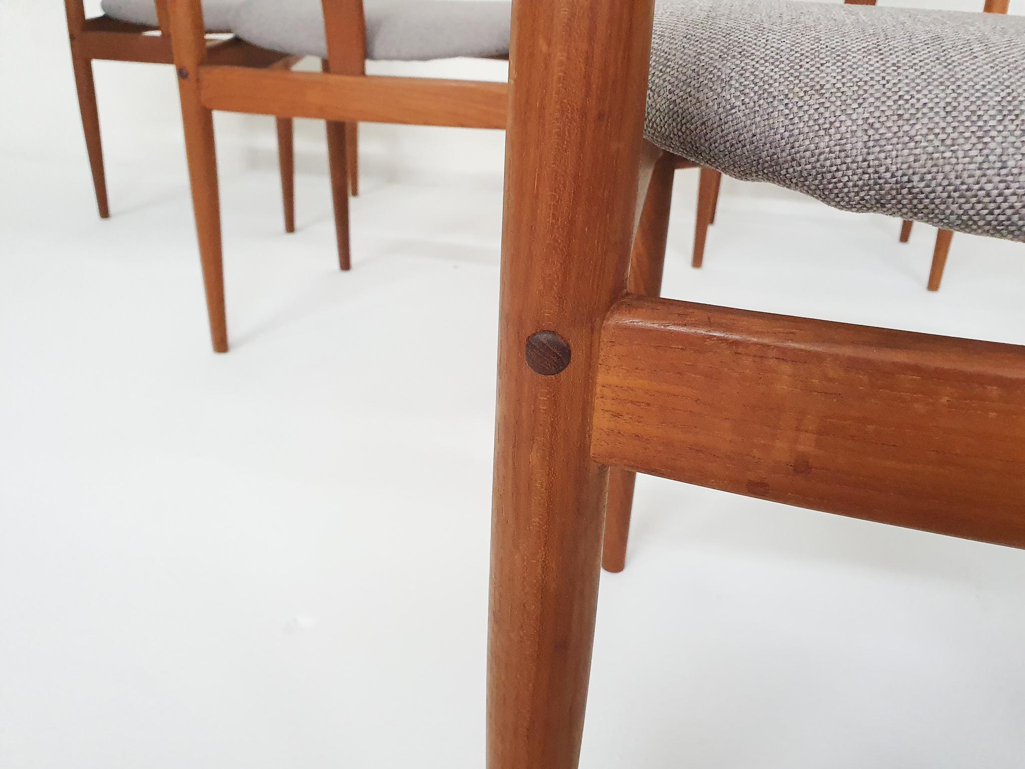 Set of 6 Johannes Andersen for Uldum Mobelfabrik “Juliane” Teak Dining Chairs 1