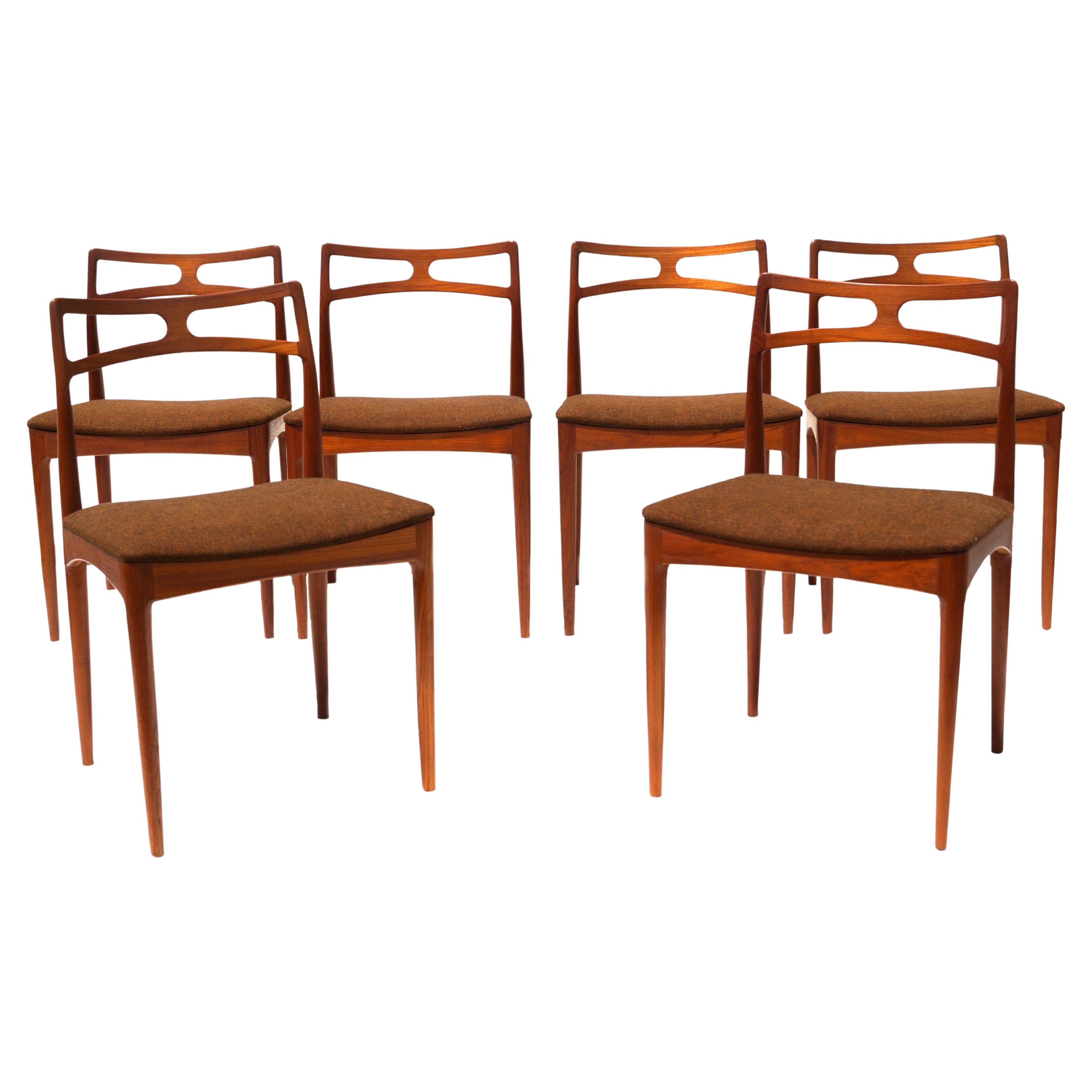 Set of 6 Johannes Andersen Teak Danish Modern Dining Room Chairs Denmark, 1960's