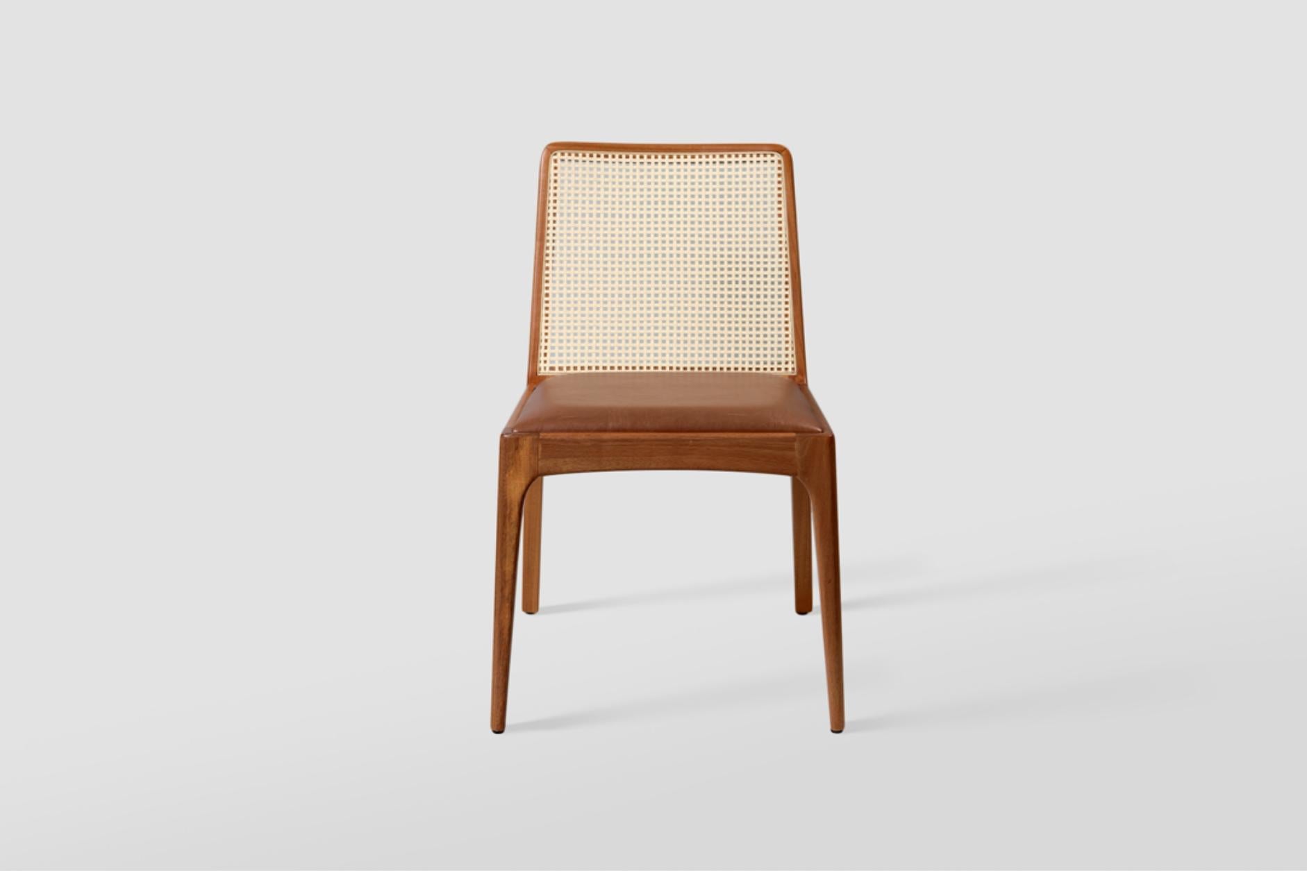Set of 6 “Julia” chairs made of solid wood, natural-colored square straw backres For Sale 2