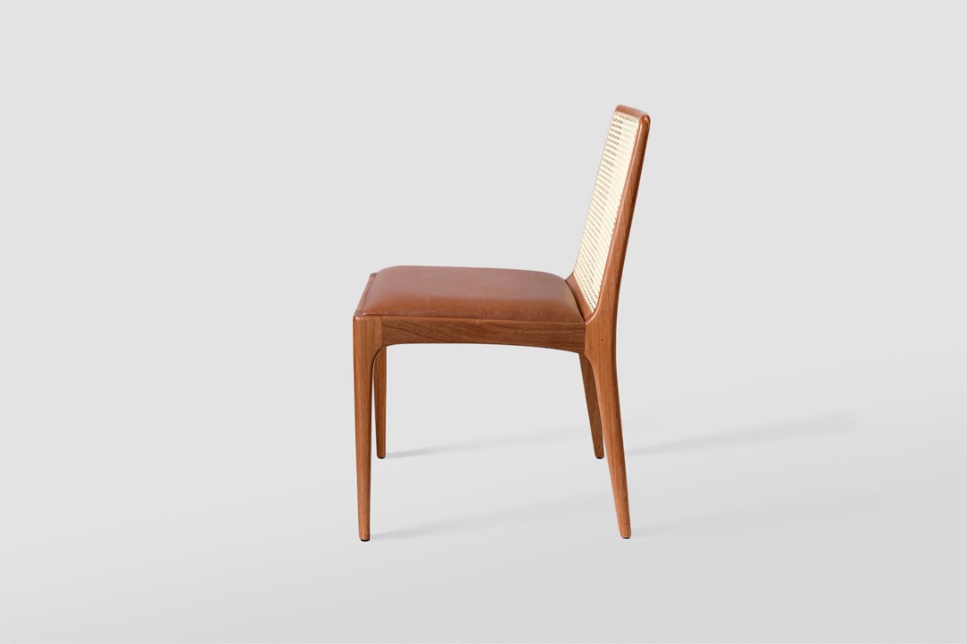 Set of 6 “Julia” chairs made of solid wood, natural-colored square straw backres For Sale 4