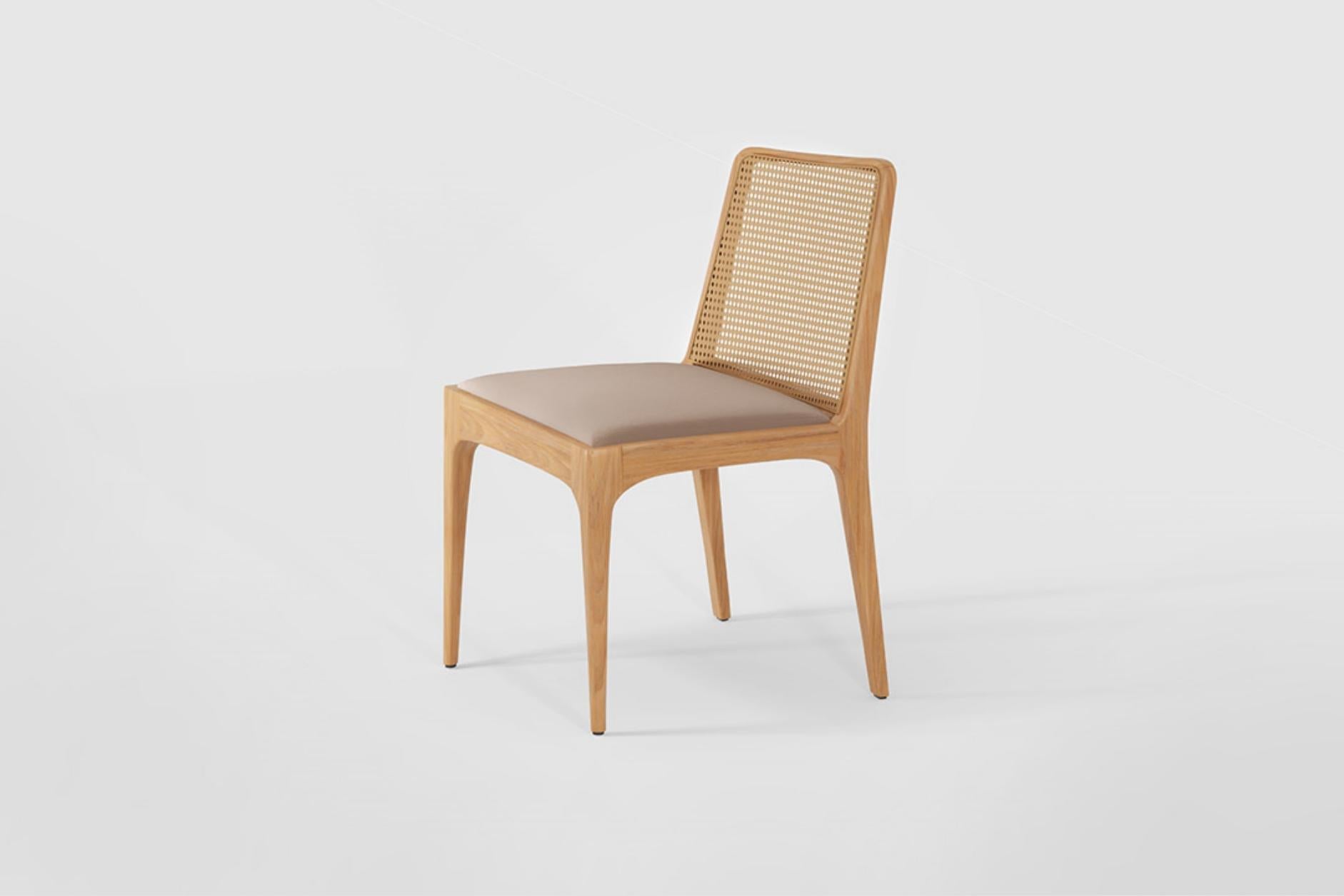 Set of 6 “Julia” chairs made of solid wood, natural-colored square straw backres For Sale 5
