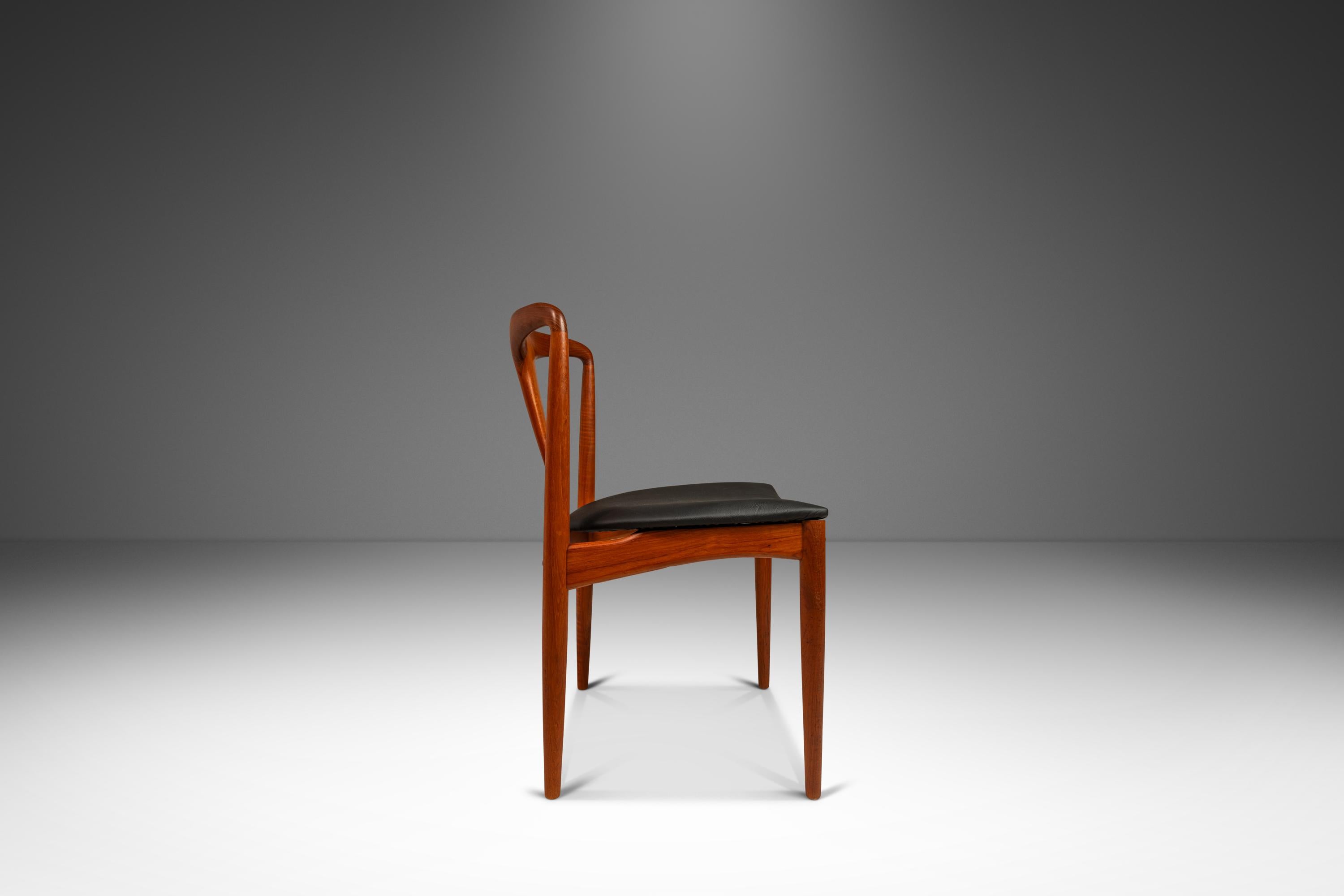 Mid-Century Modern Ensemble de 6 pièces  Chaises 'Juliane', Johannes Andersen, Uldum Møbelfabrik, Danemark, années 1960 en vente