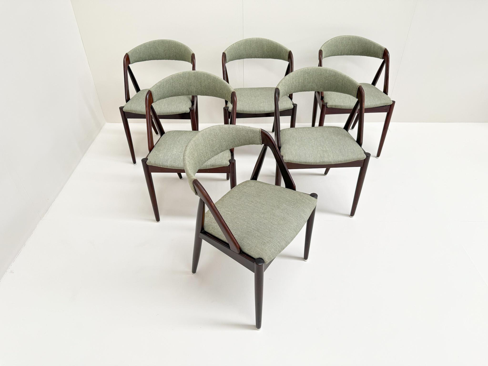 Mid-Century Modern Set of 6 Kai Kristiansen Model 31 Teak Dining Chairs, Denmark For Sale