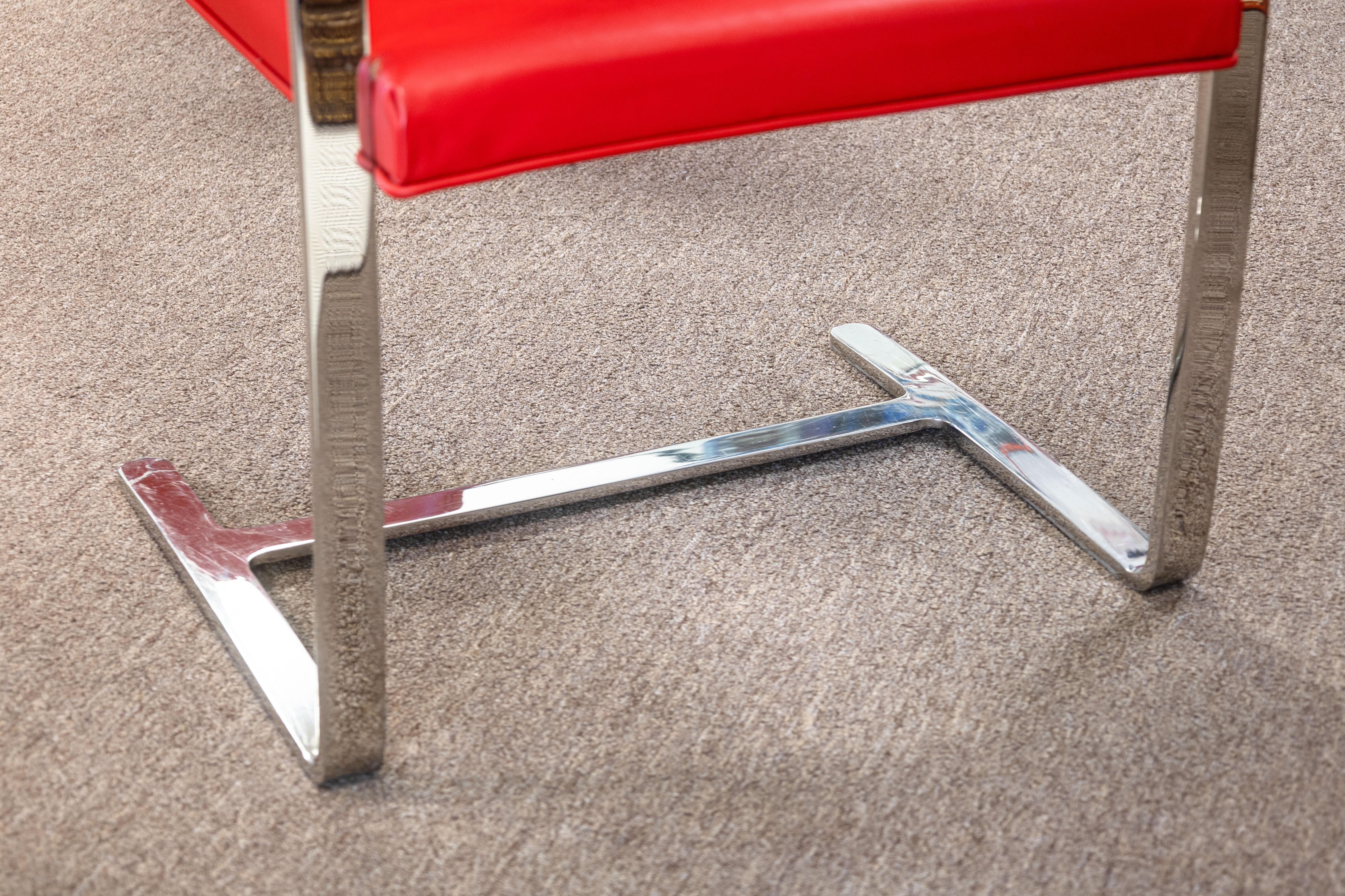 Set of 6 Knoll Brno Flat Bar Chrome Chairs with Authentic Ferrari Red Leather siglo XX en venta