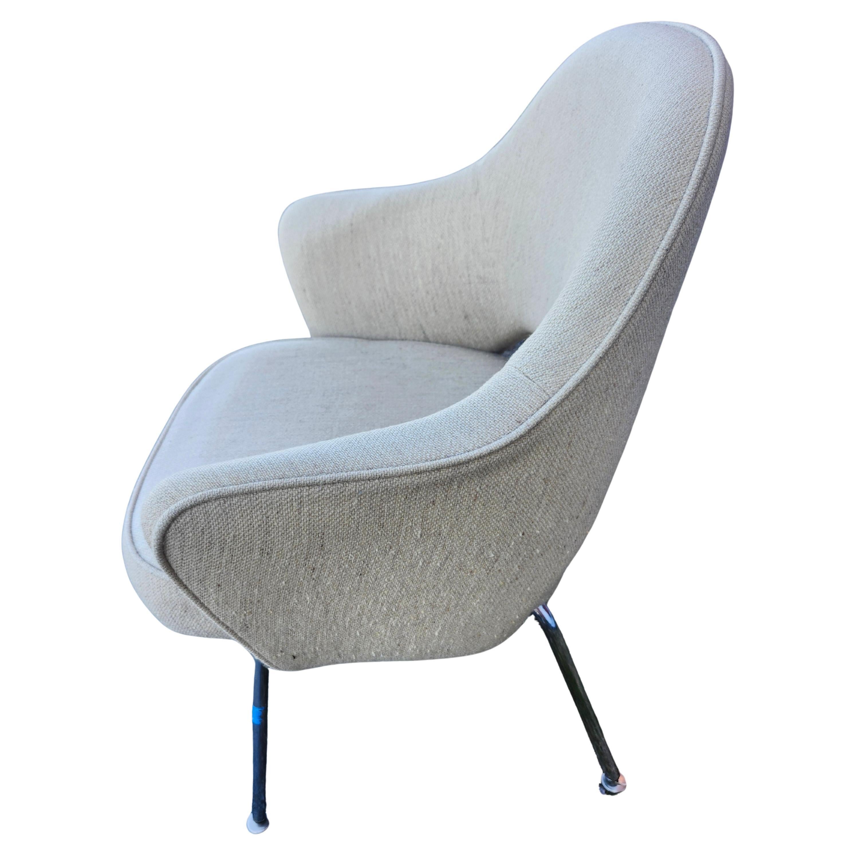 Hand-Crafted Set of 6 Knoll Executive Armchair Dining Chairs by Eero Saarinen For Sale