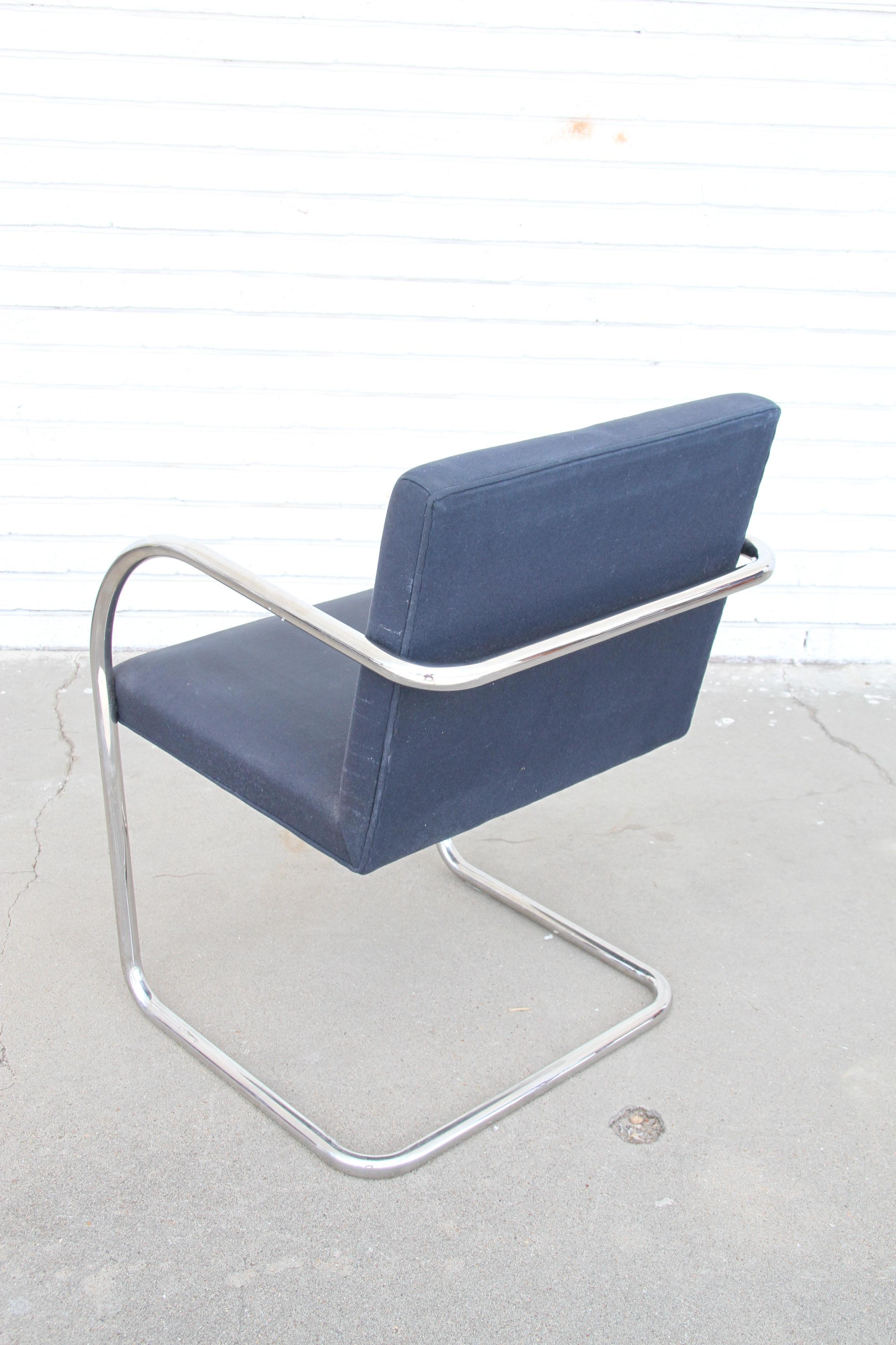 Set aus 6 Knoll Mies Van Der Rhoe BRNO-Stühlen mit röhrenförmigem Gestell (Chrom) im Angebot