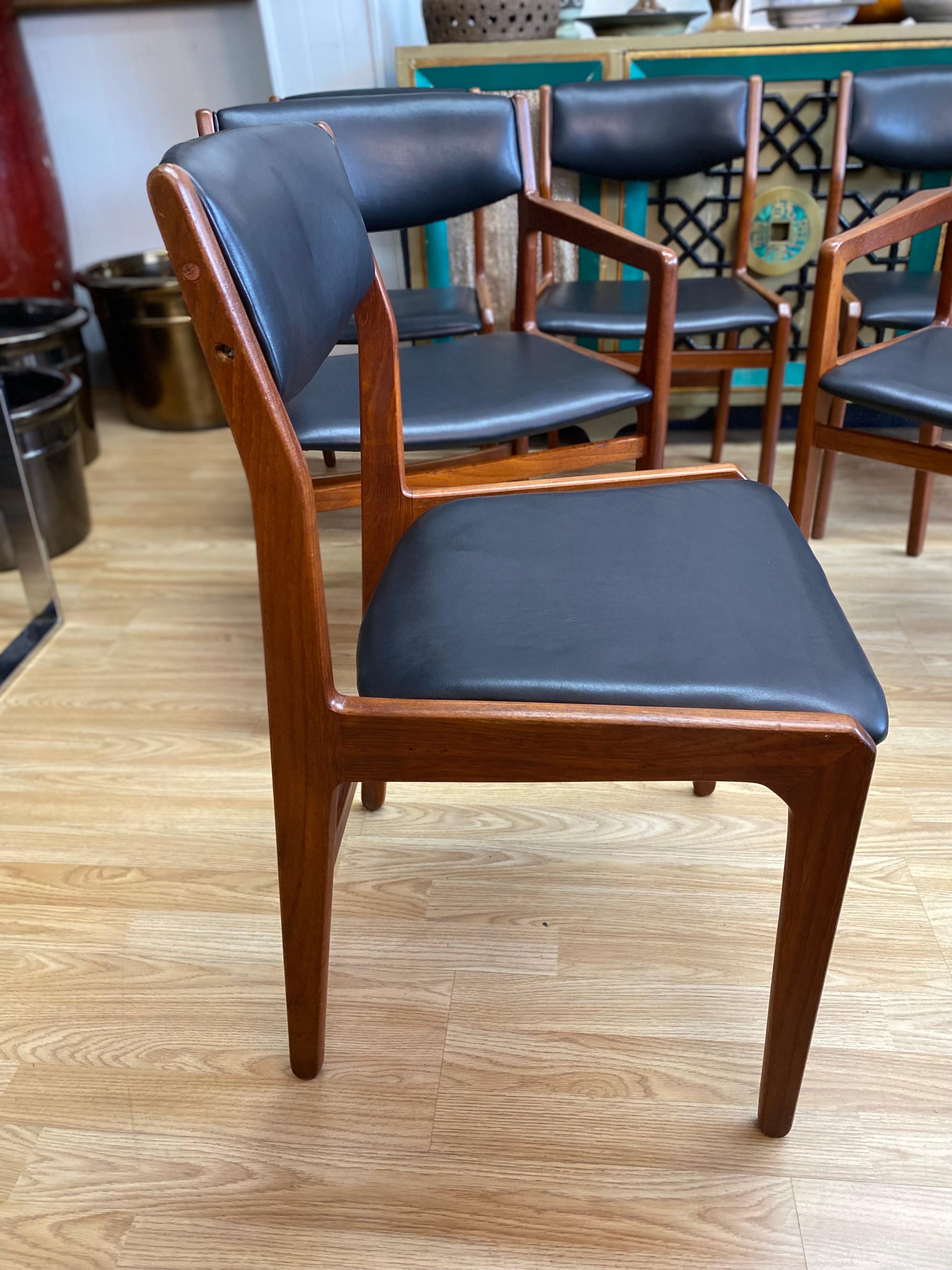 Set of 6 Knud Andersen Danish Modern Dining Chairs In Good Condition In San Antonio, TX