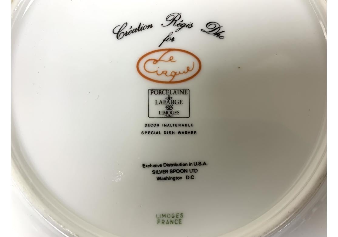 Lot de 6 assiettes à salade à singes Lafarge Limoges pour le restaurant Cirque Abîmé - En vente à Bridgeport, CT