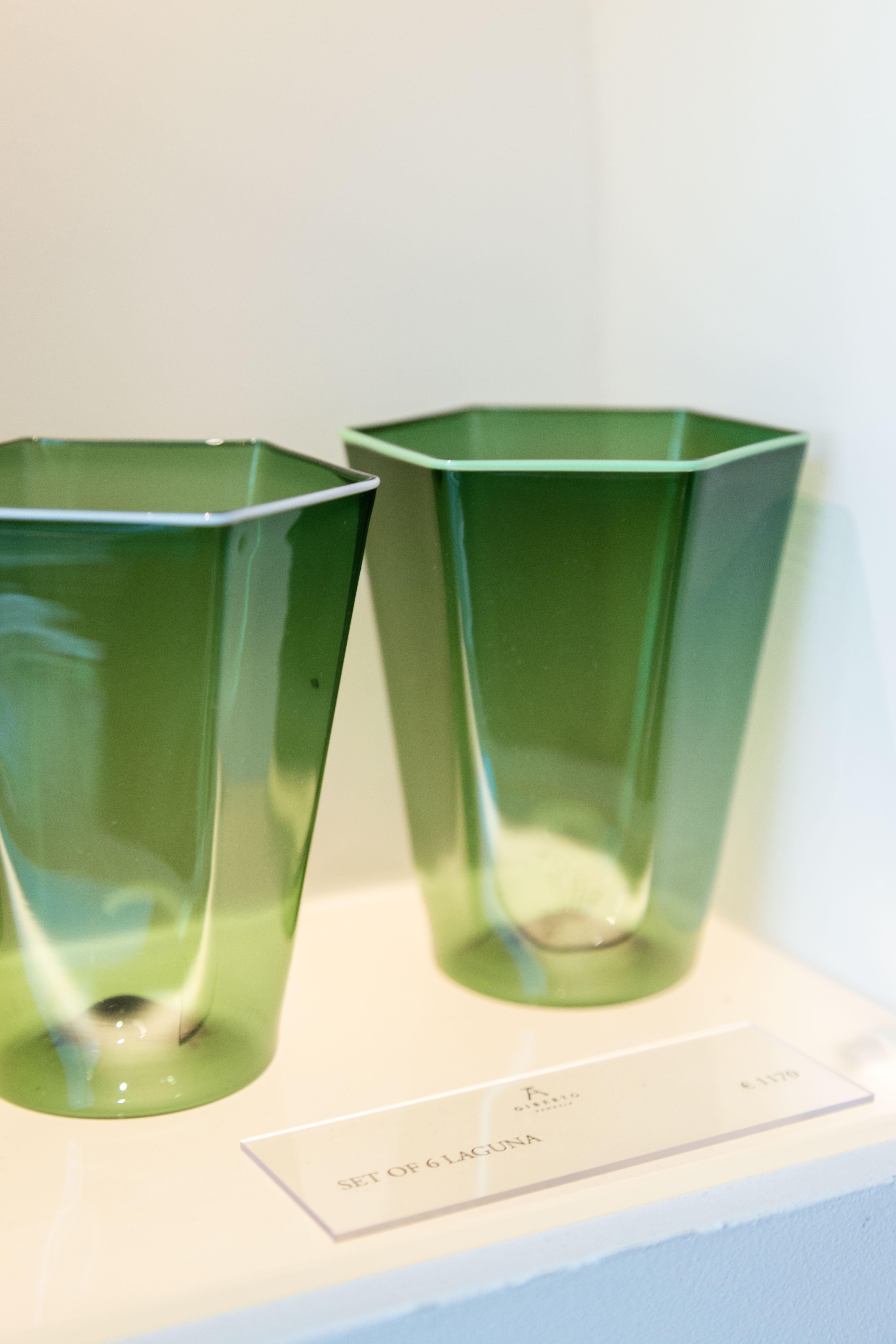 Art Glass Set of 6 LAGUNA glasses with rims in different colors, by Giberto Venezia For Sale