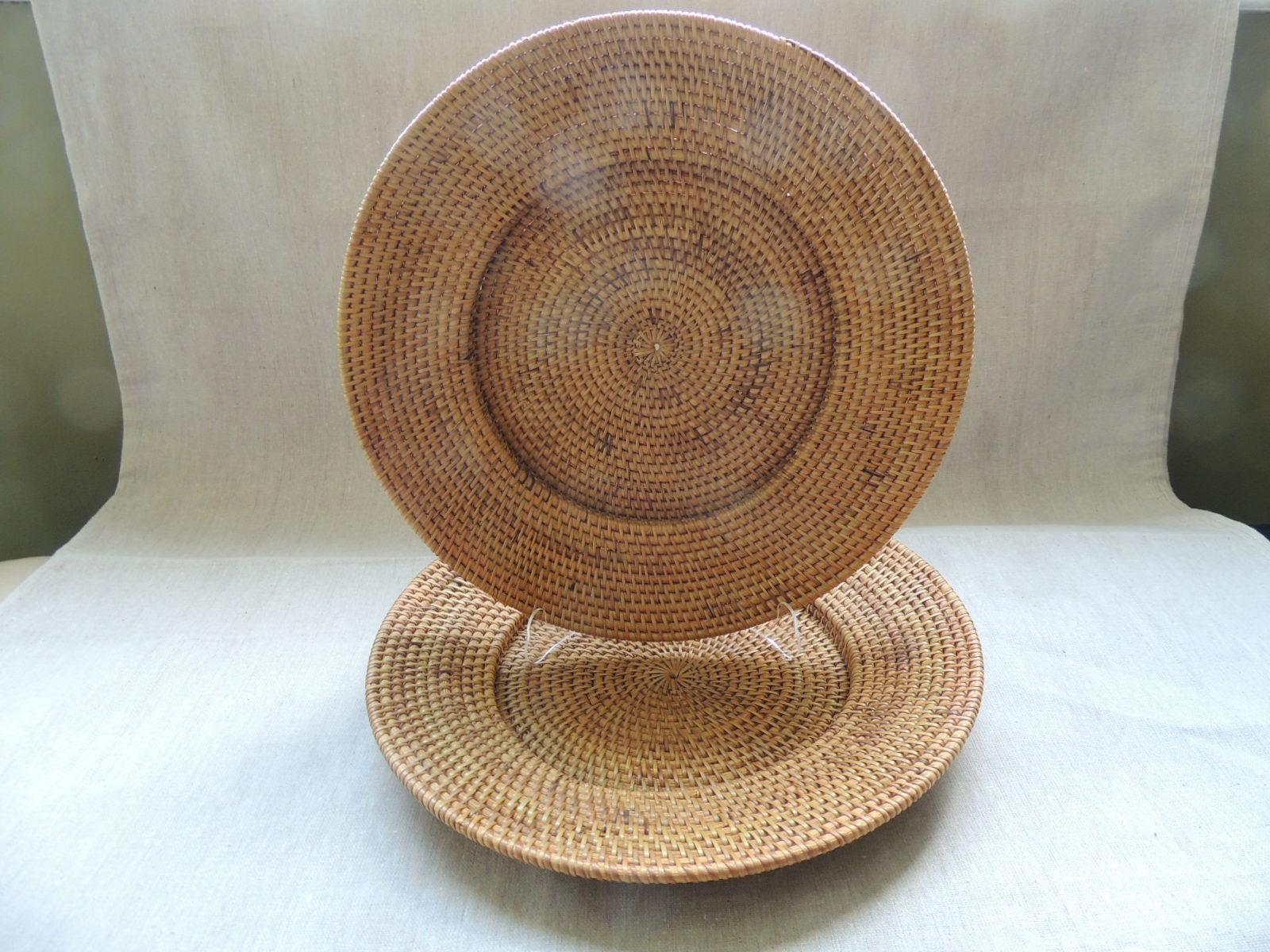 Set of (6) large deep dish rattan woven plate chargers.
Size: 15