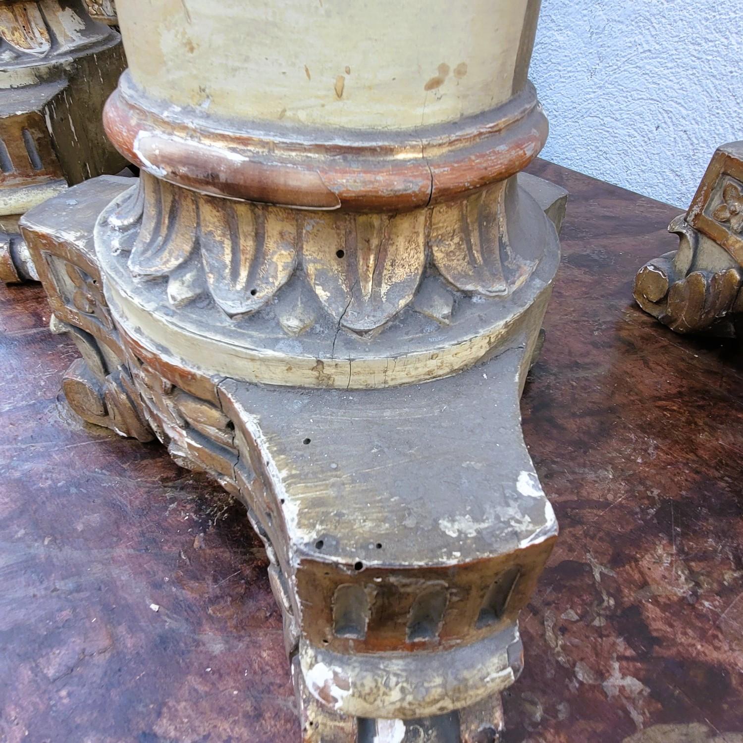 Set Of 6 Large Lacquered And Gilded Wooden Candlesticks, Early 19th Century en vente 6