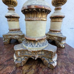 Ensemble de 6 grands chandeliers en bois laqué et doré, début du 19e siècle