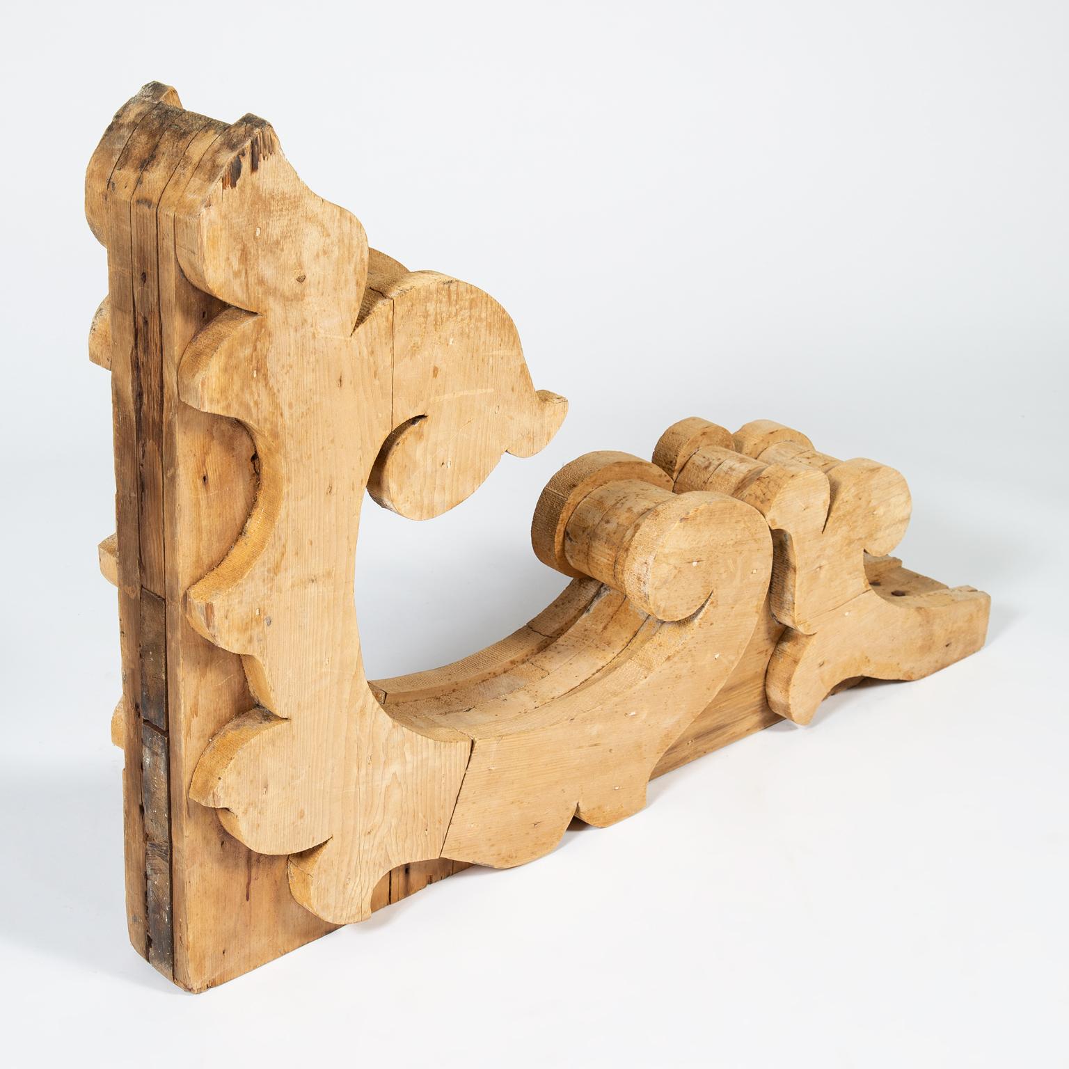 19th Century Set of 6 Large Pine Corbels For Sale
