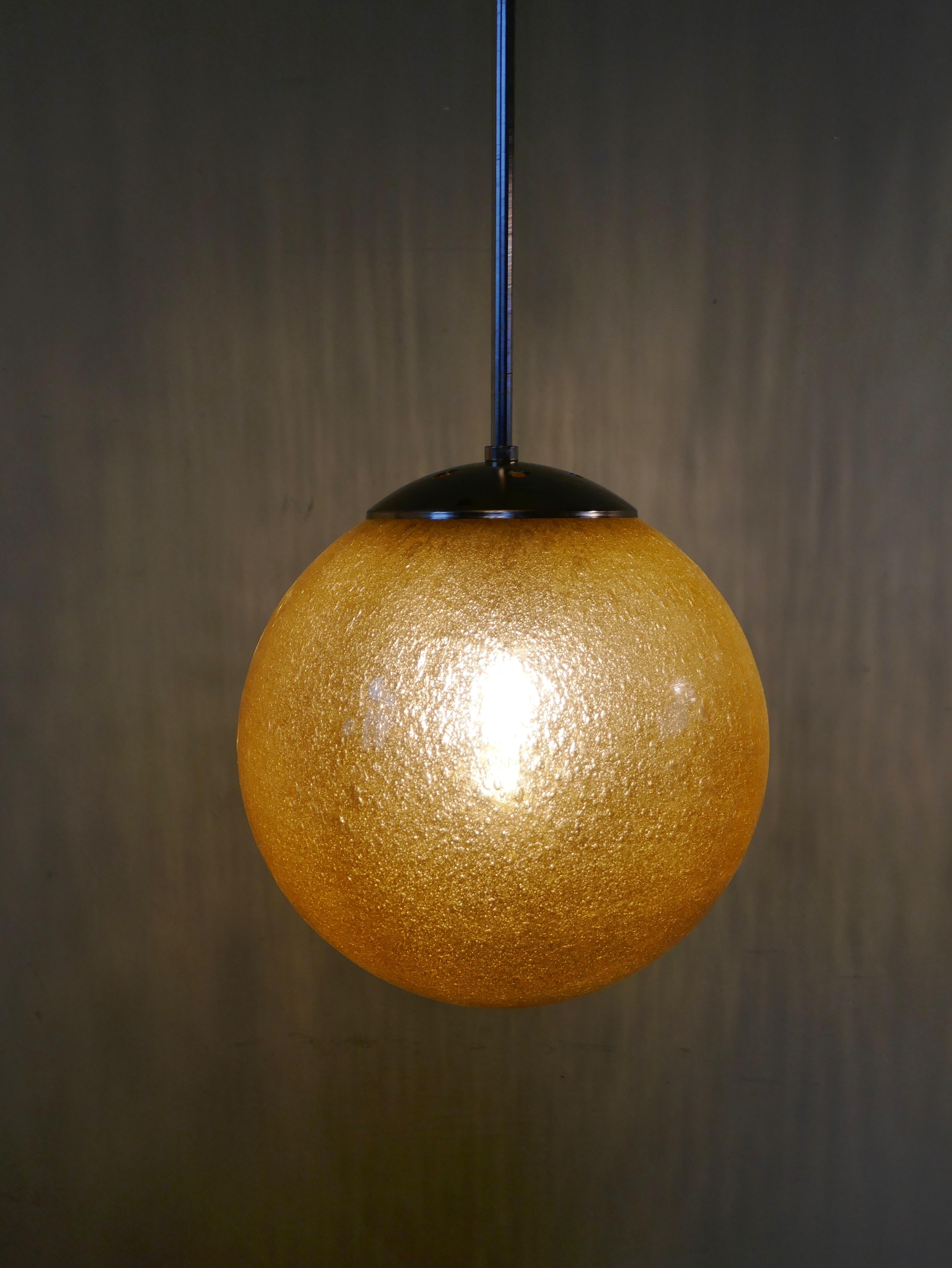 Set of 6 Large Retro Amber Globe and Chrome Lights    In Good Condition For Sale In Chillerton, Isle of Wight