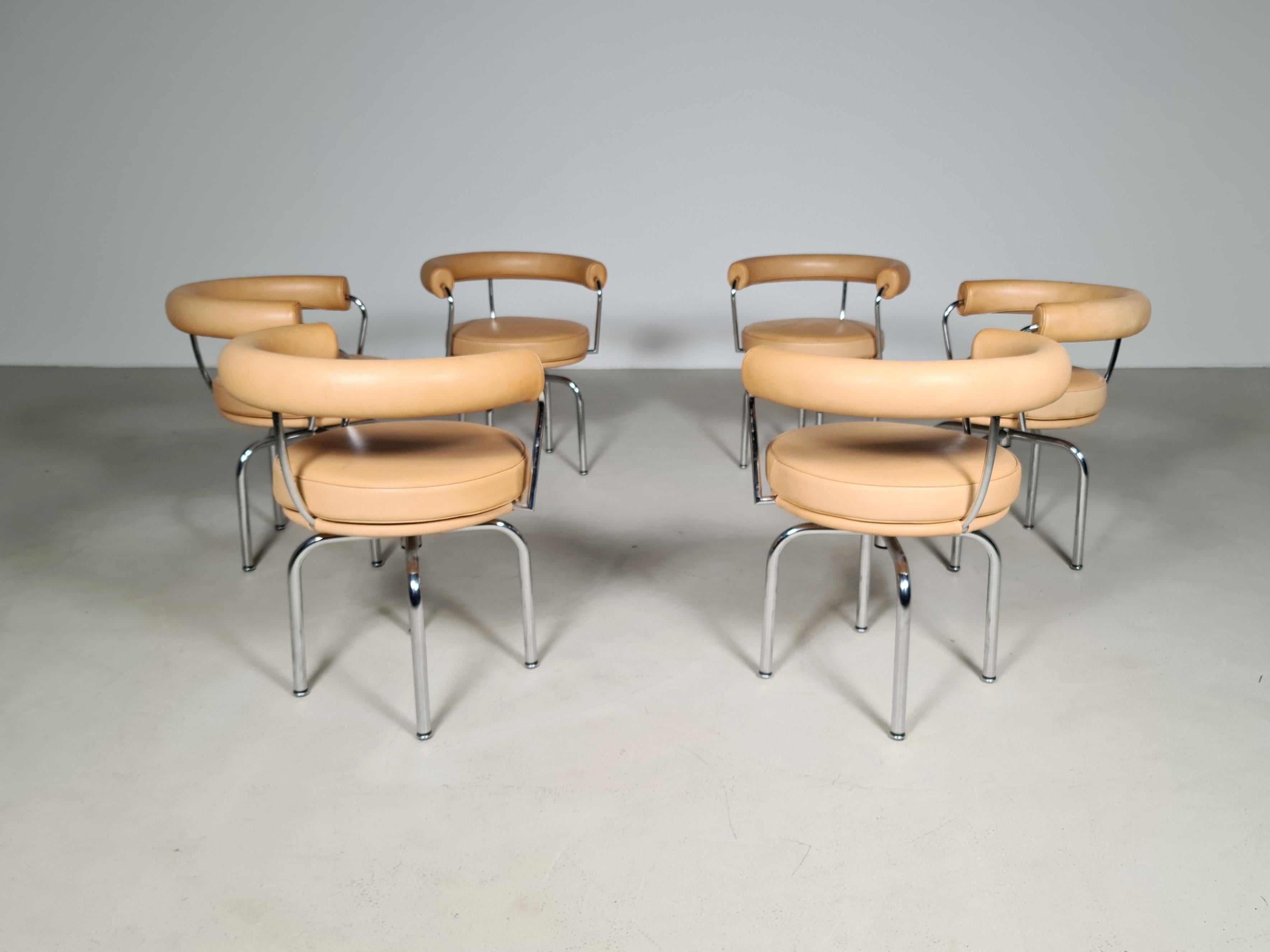 20th Century Set of 6 Lc7 Swivel Chairs by Charlotte Perriand for Cassina, 1990s