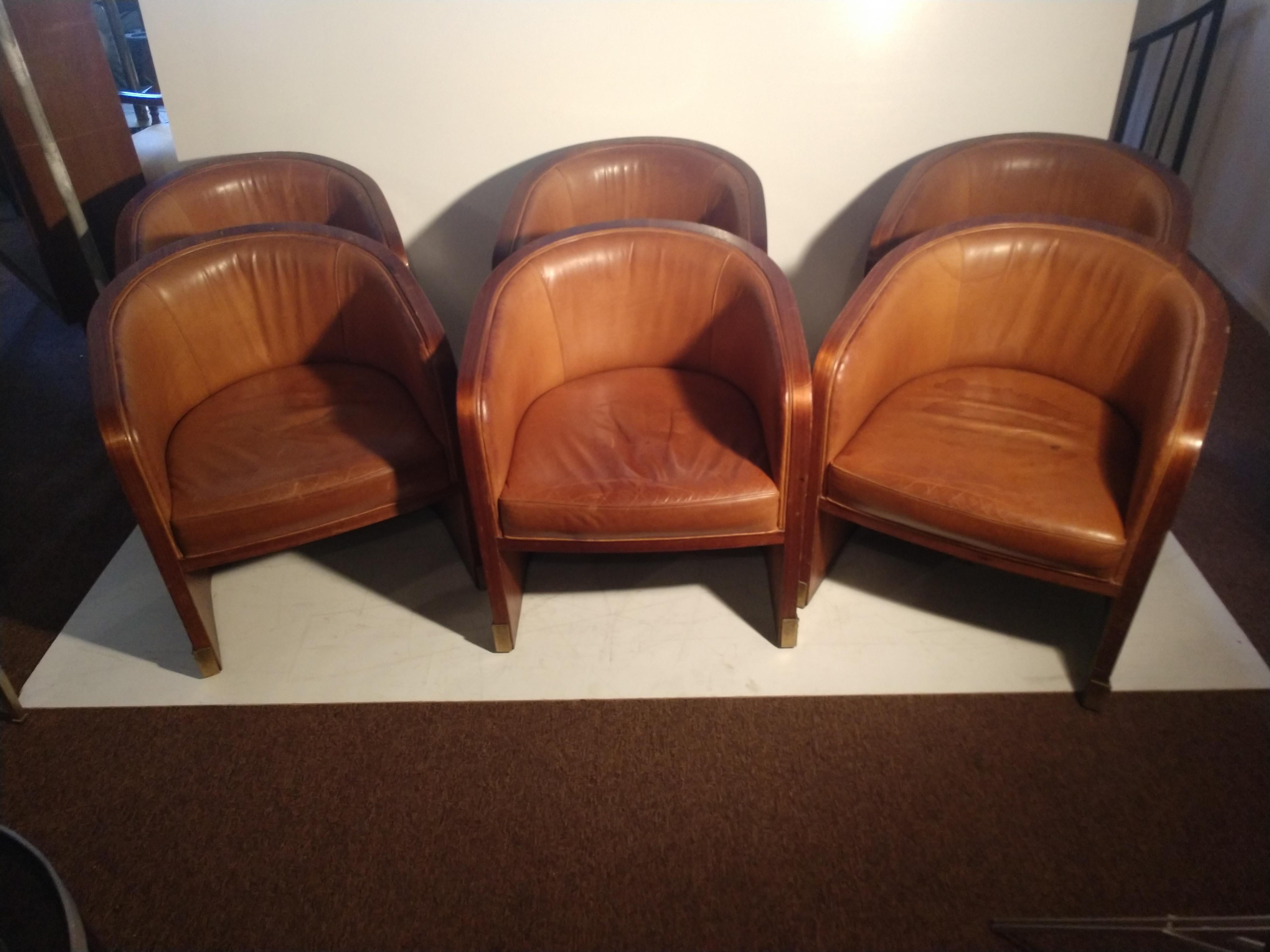 Set of 6 Leather and Walnut Barrel Back Lounge Dining Chairs 2