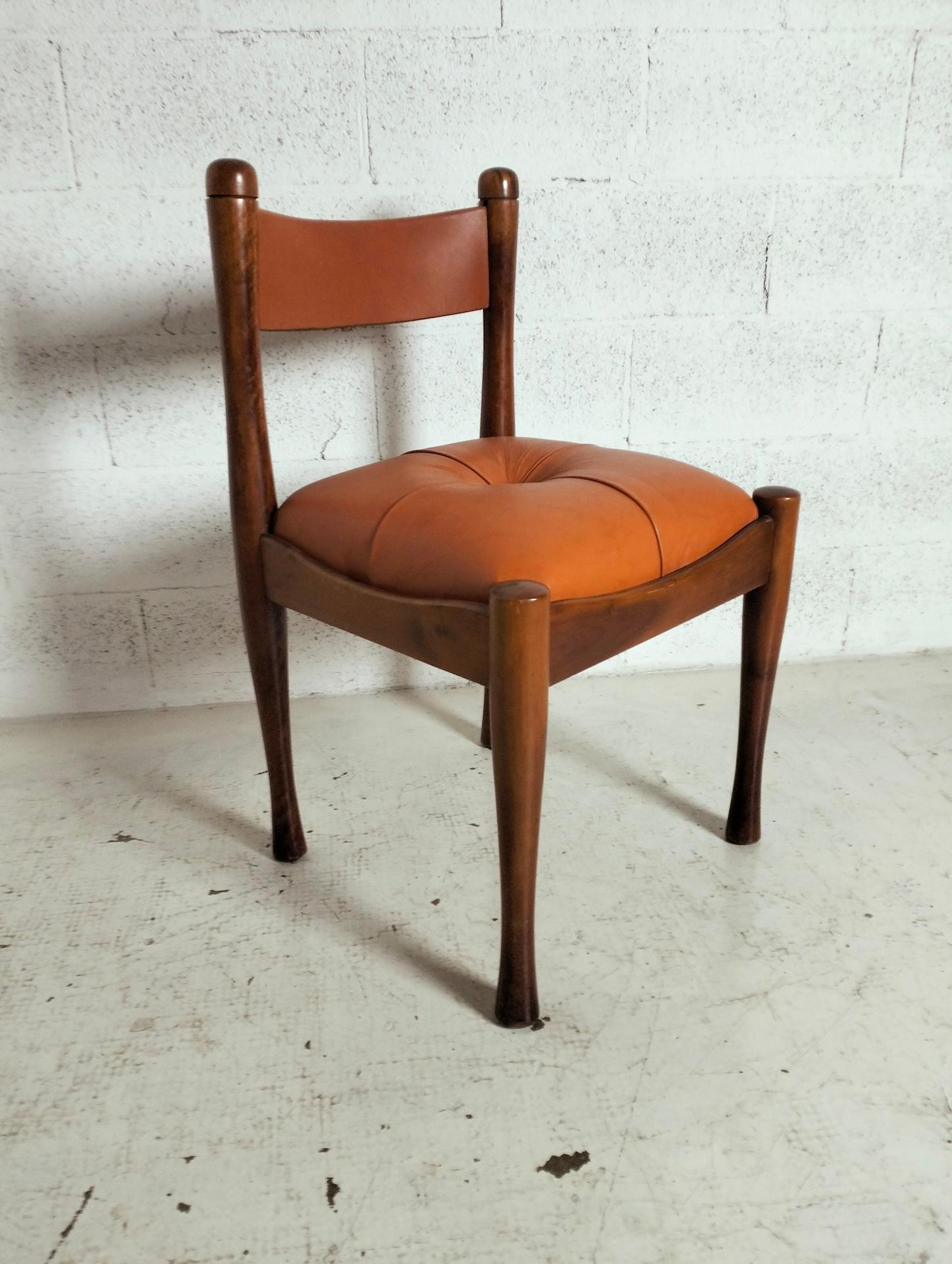 Set of 6 leather and walnut chairs by Silvio Coppola for Bernini 70s 3