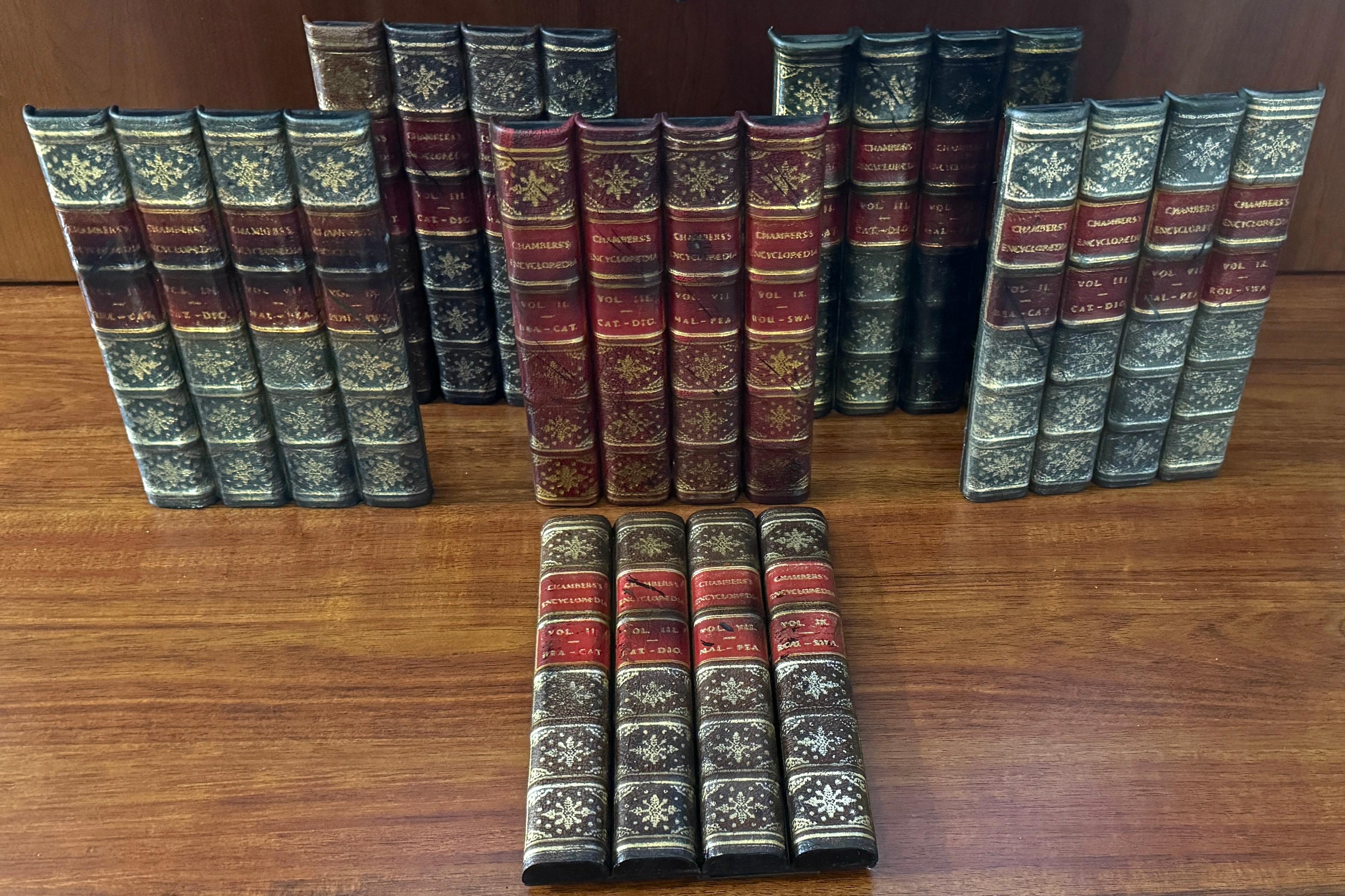 Néoclassique Lot de 6 en cuir lié Faux Dummy/Faux  Porte-livres de bibliothèque anglaise, 20e siècle en vente