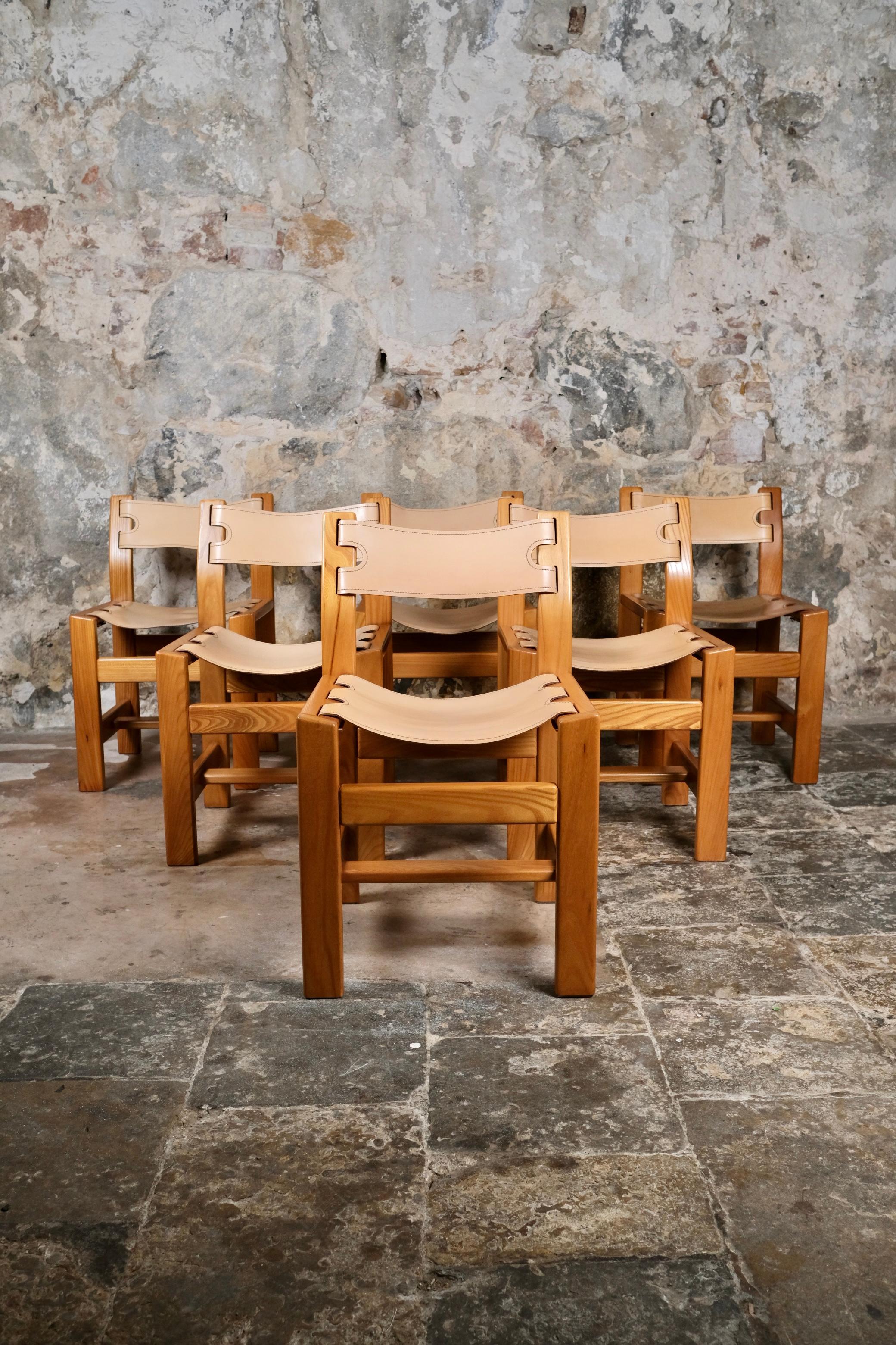 Mid-Century Modern Set of 6 leather chairs by Maison Regain, made in France, 1980s For Sale