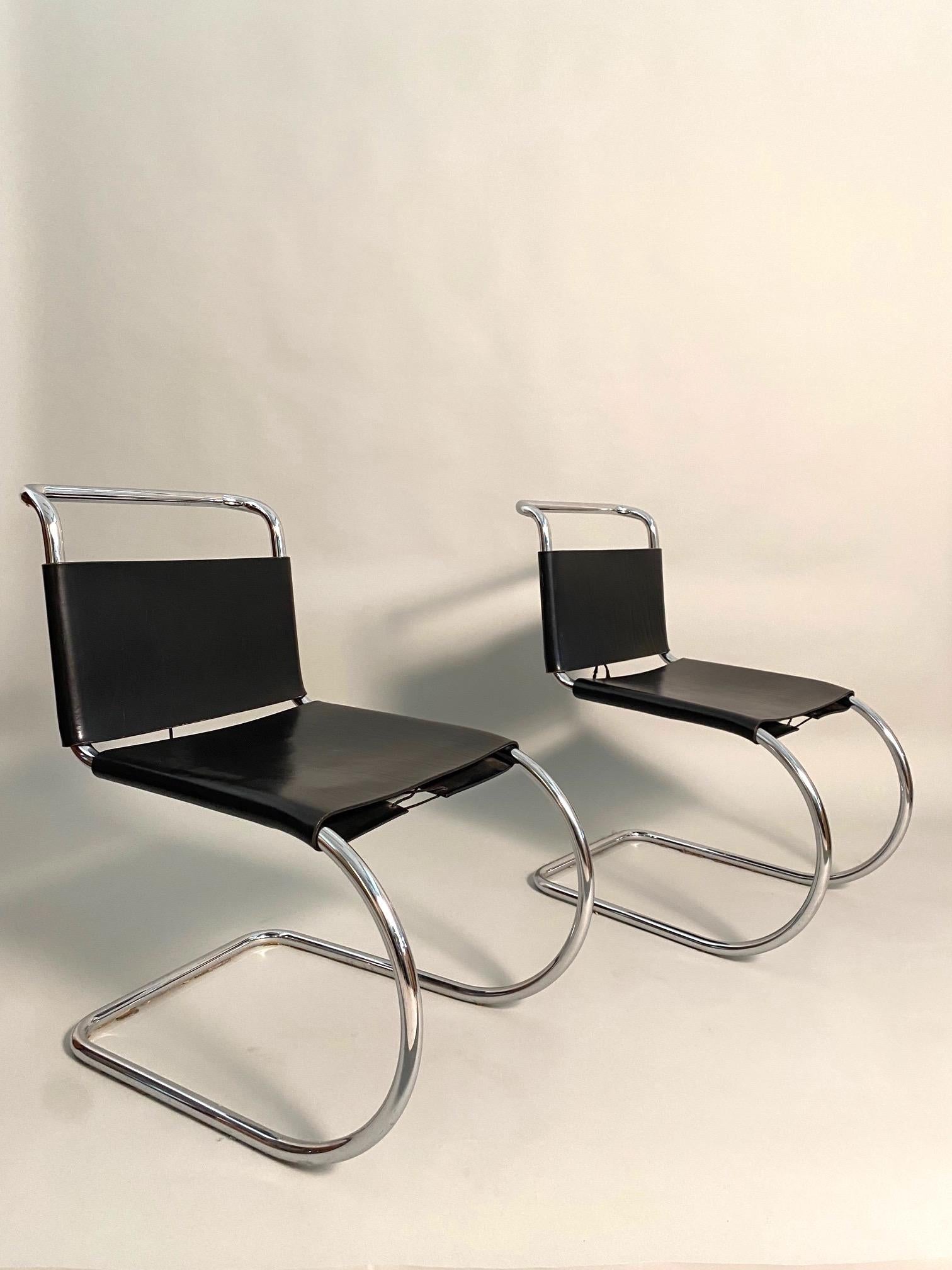 Late 20th Century Set of 6 Leather MR10 Chairs by Ludwig Mies Van Der Rohe, 1960s For Sale