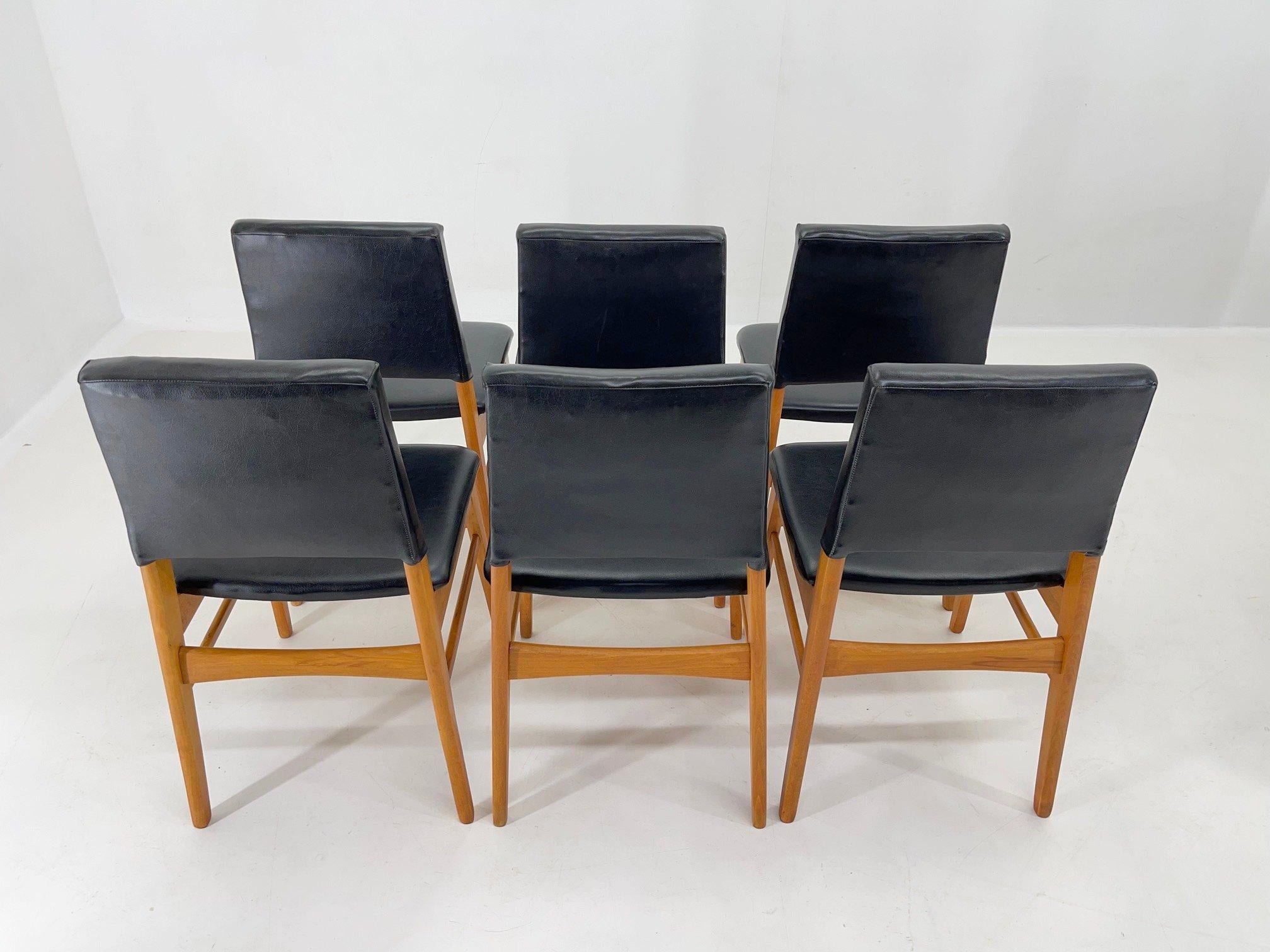Mid-20th Century Set of 6 Leatherette & Wood Chairs, Czechoslovakia, 1960's For Sale