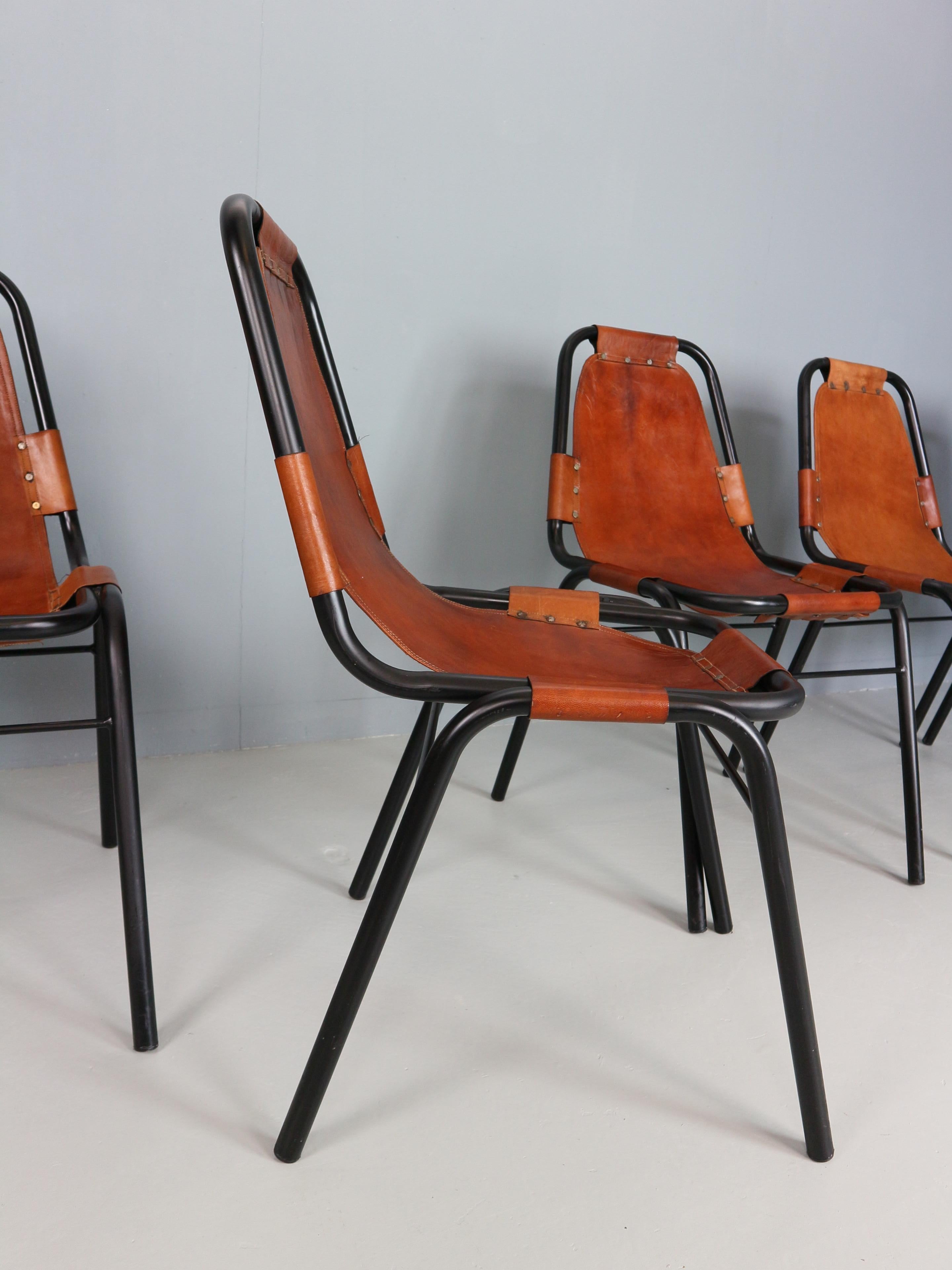 Set di 6 sedie da pranzo Les Arcs in pelle cognac selezionate da C.Perriand anni '60 in vendita 7