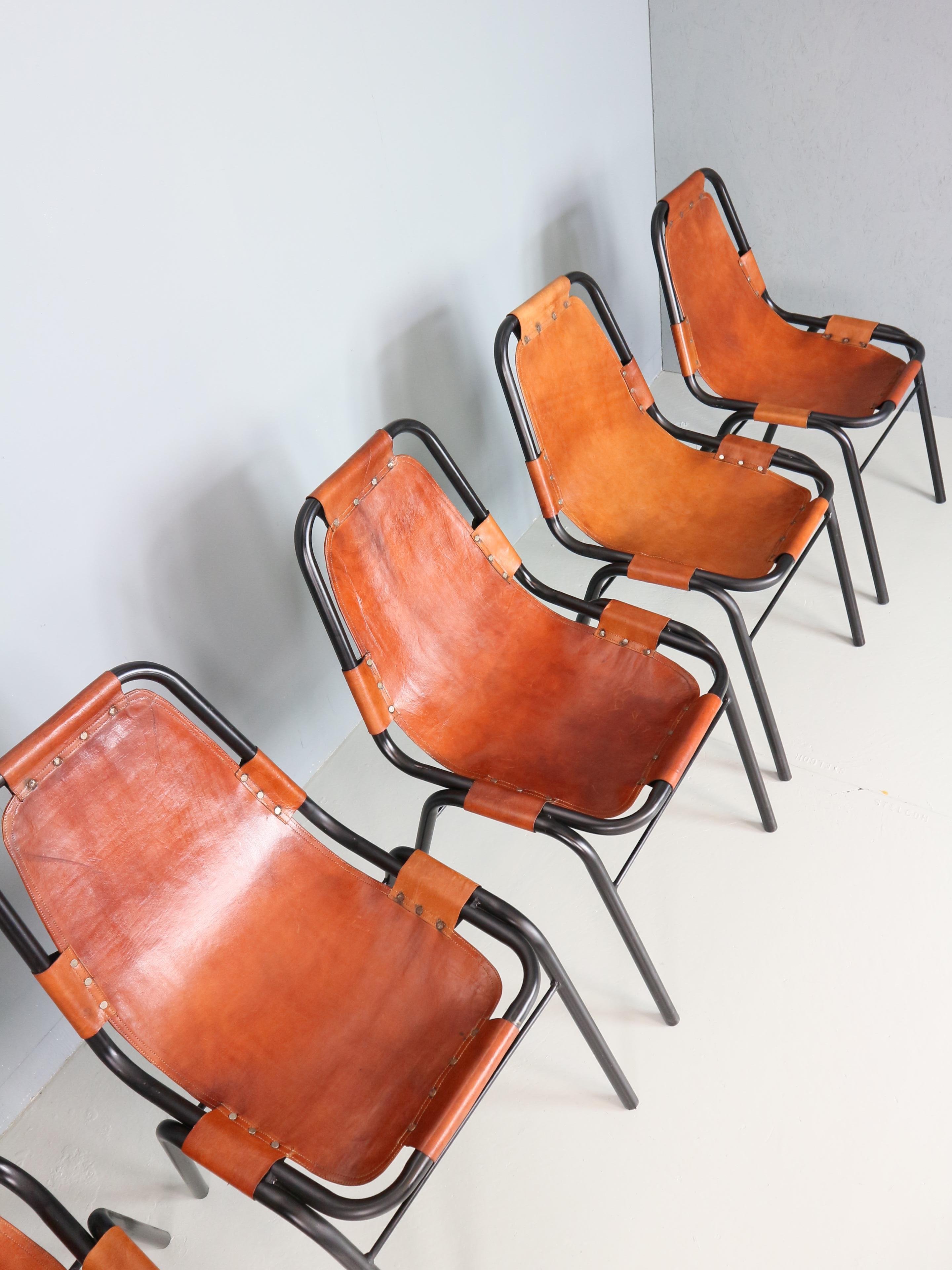 Set di 6 sedie da pranzo Les Arcs in pelle cognac selezionate da C.Perriand anni '60 in vendita 13
