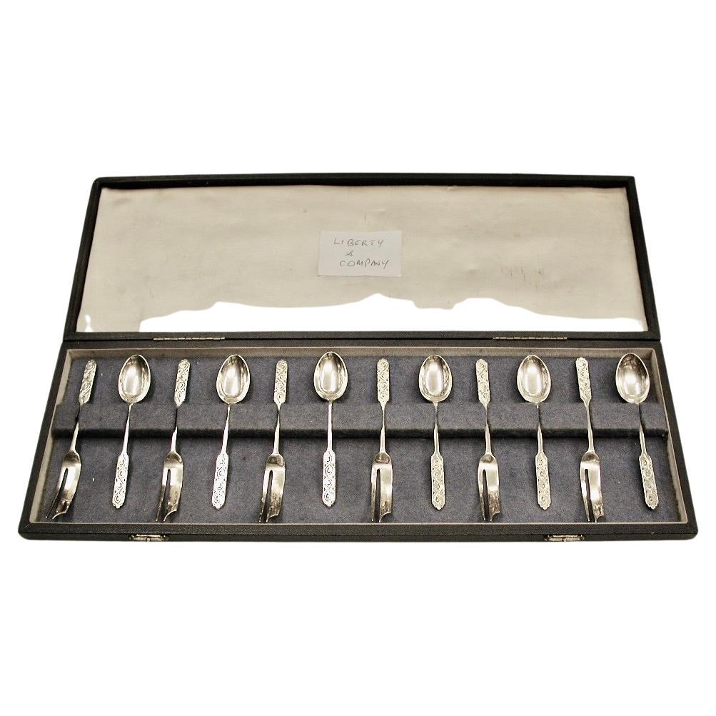 Set Of 6 Liberty & Co Cake Forks with 6 Teaspoons To Match, 1928/1933, Birmingham For Sale