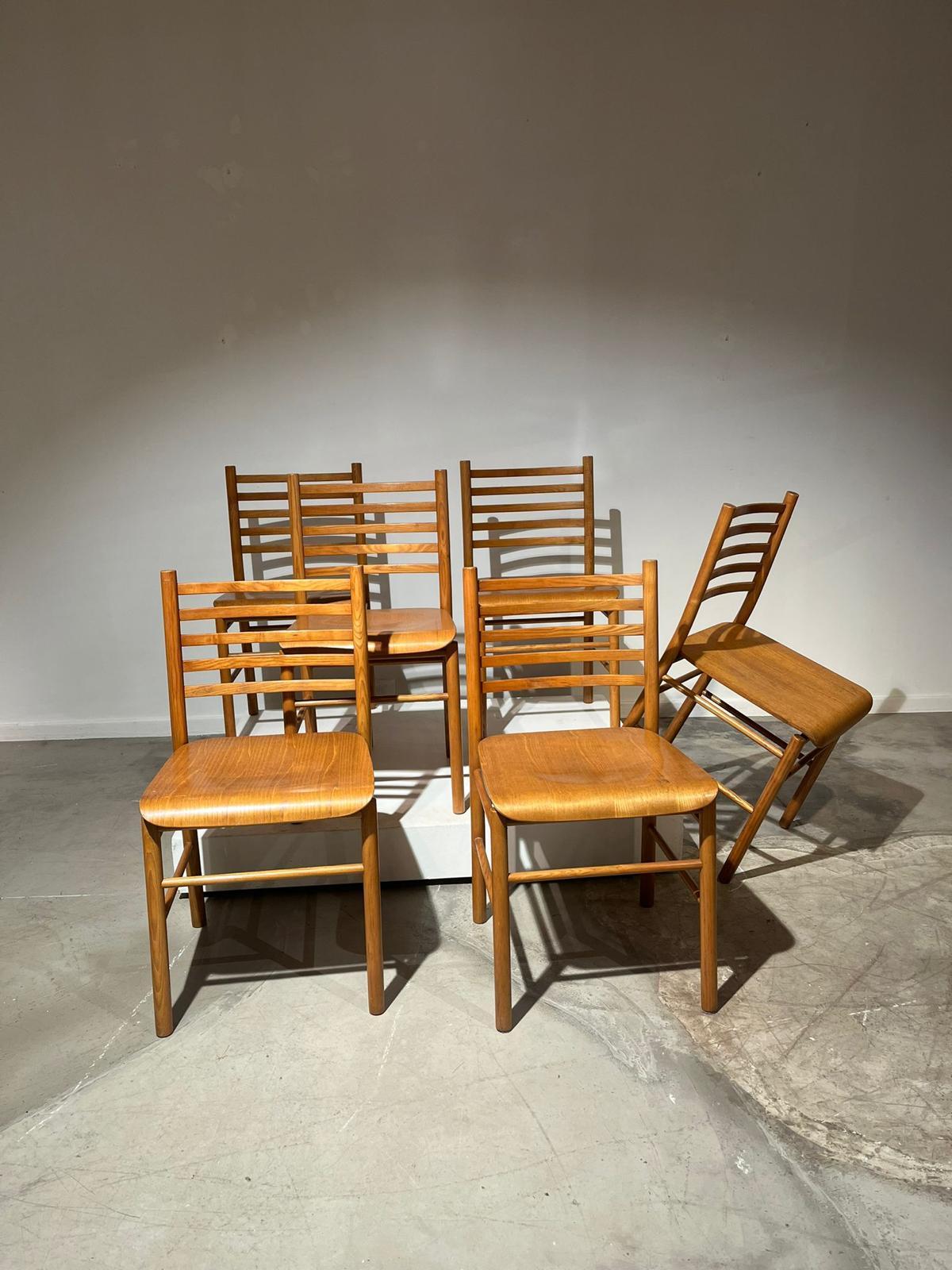 Set of 6 Light Wood Dining Chairs In Good Condition In Brussel, BE
