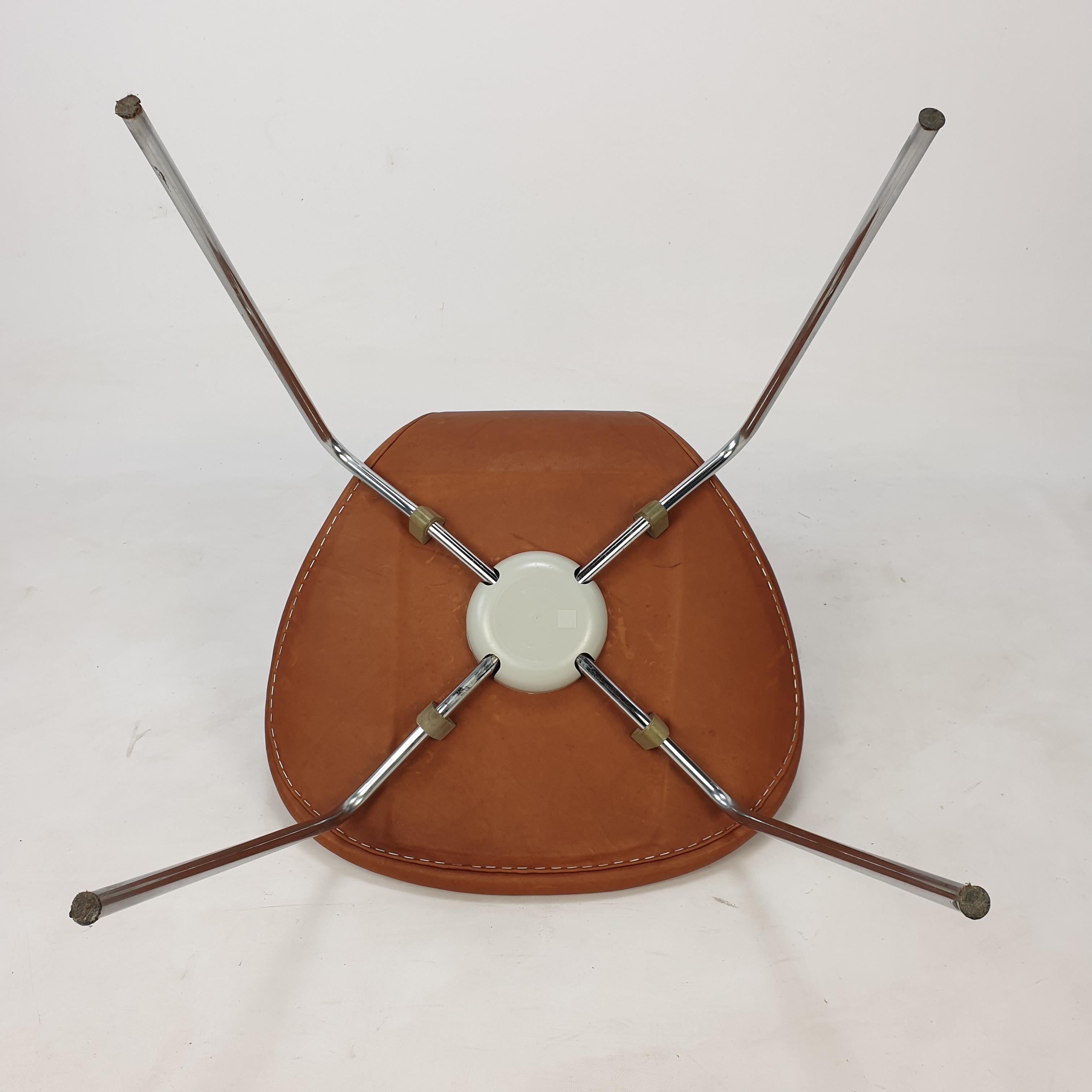 Ensemble de 6 chaises Lily d'Arne Jacobsen pour Fritz Hansen, années 1960 en vente 8