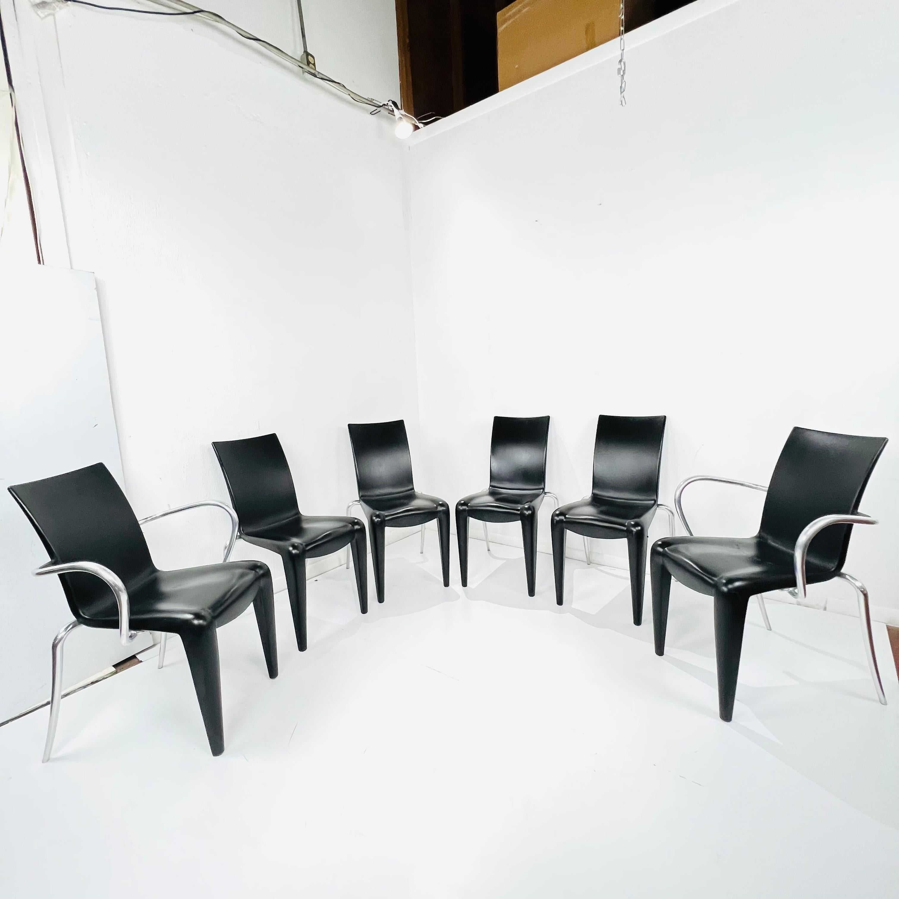 Philippe Starck is regarded as the leading French figure in the area of new design in the eighties. In 1991 he designed the Louis 20 chair with his characteristic Starck front curve, featuring voluminous hollow front legs and a springy back section