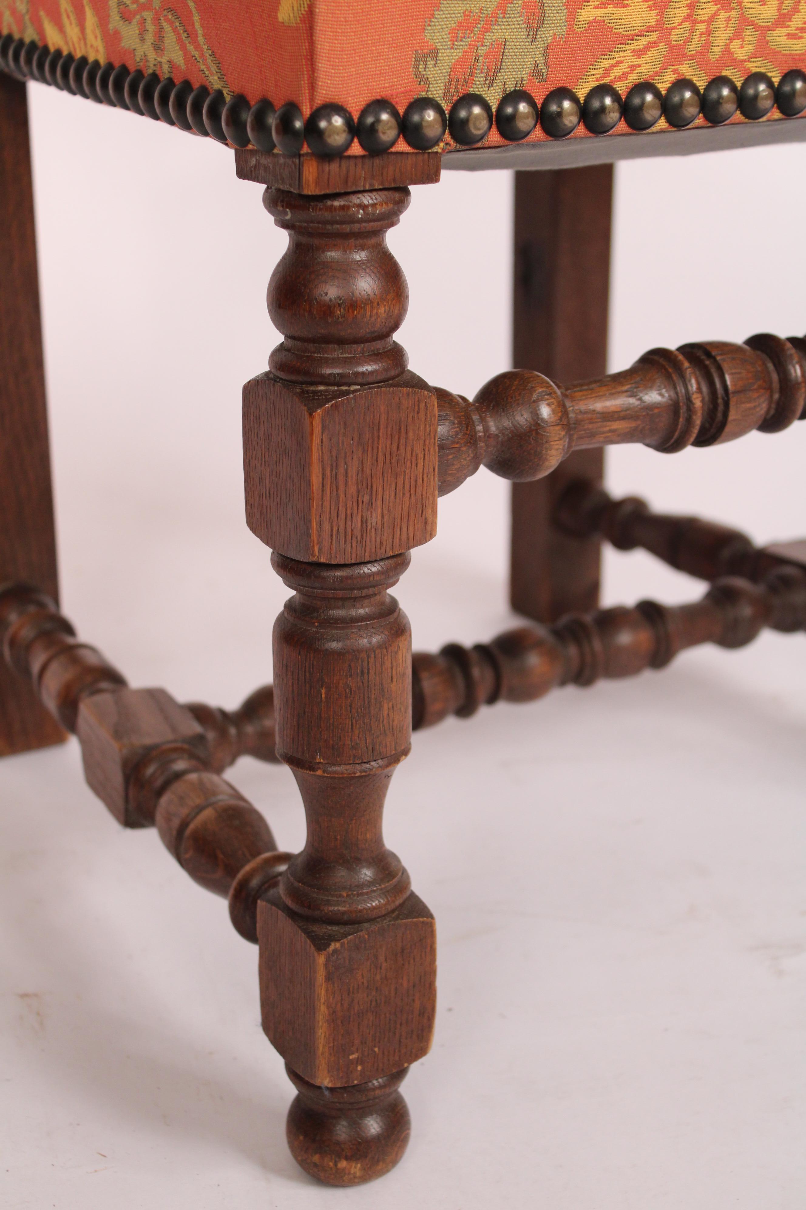 Set di 6 sedie da sala da pranzo in Oak in stile Luigi XIV in vendita 4