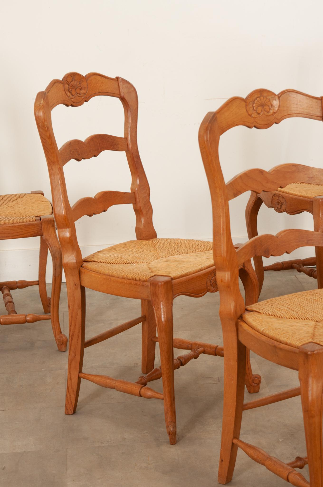Set of 6 Louis XV Style Rush Seat Dining Chairs 3