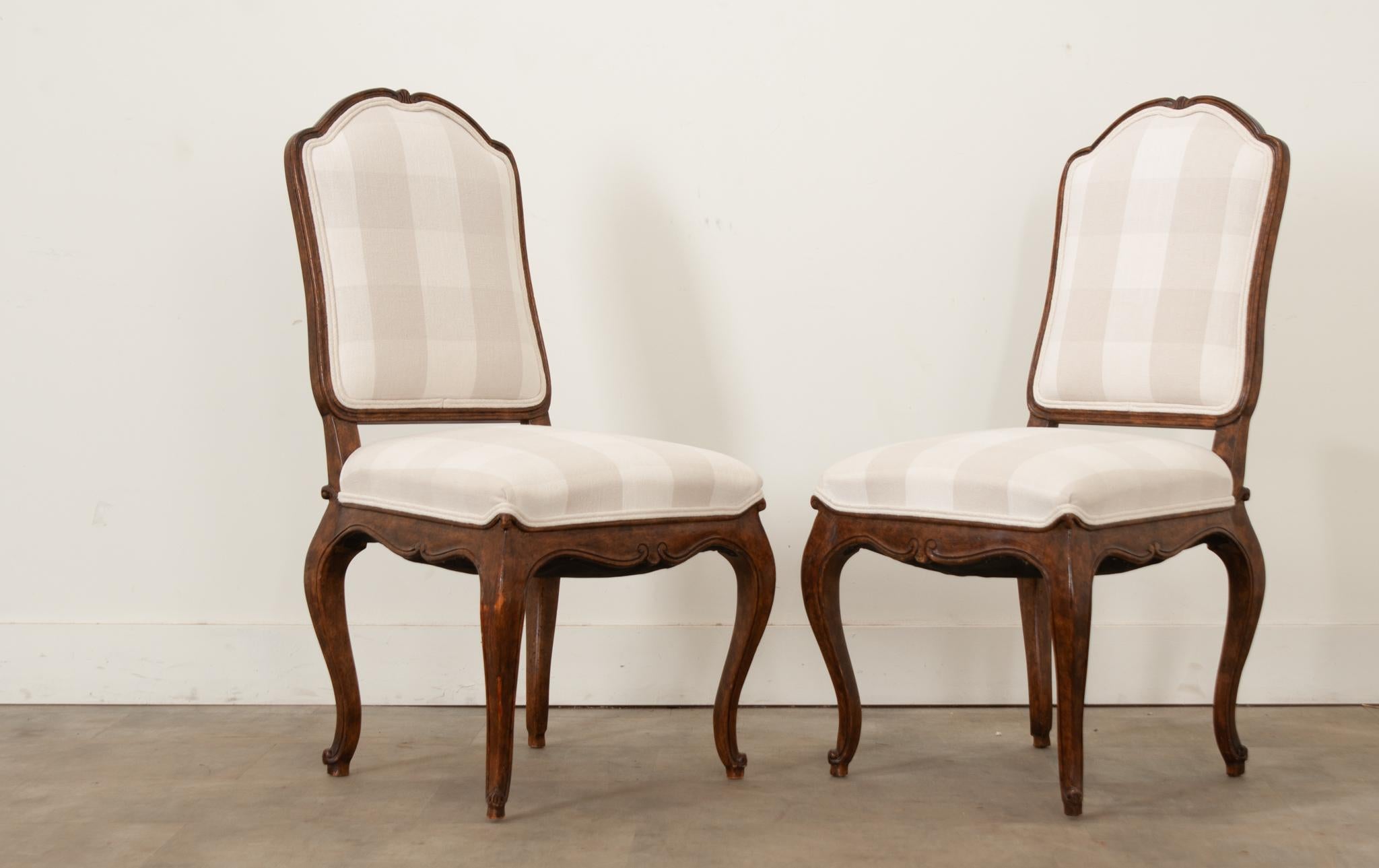 Set of 6 Louis XV Style Upholstered Dining Chairs 4