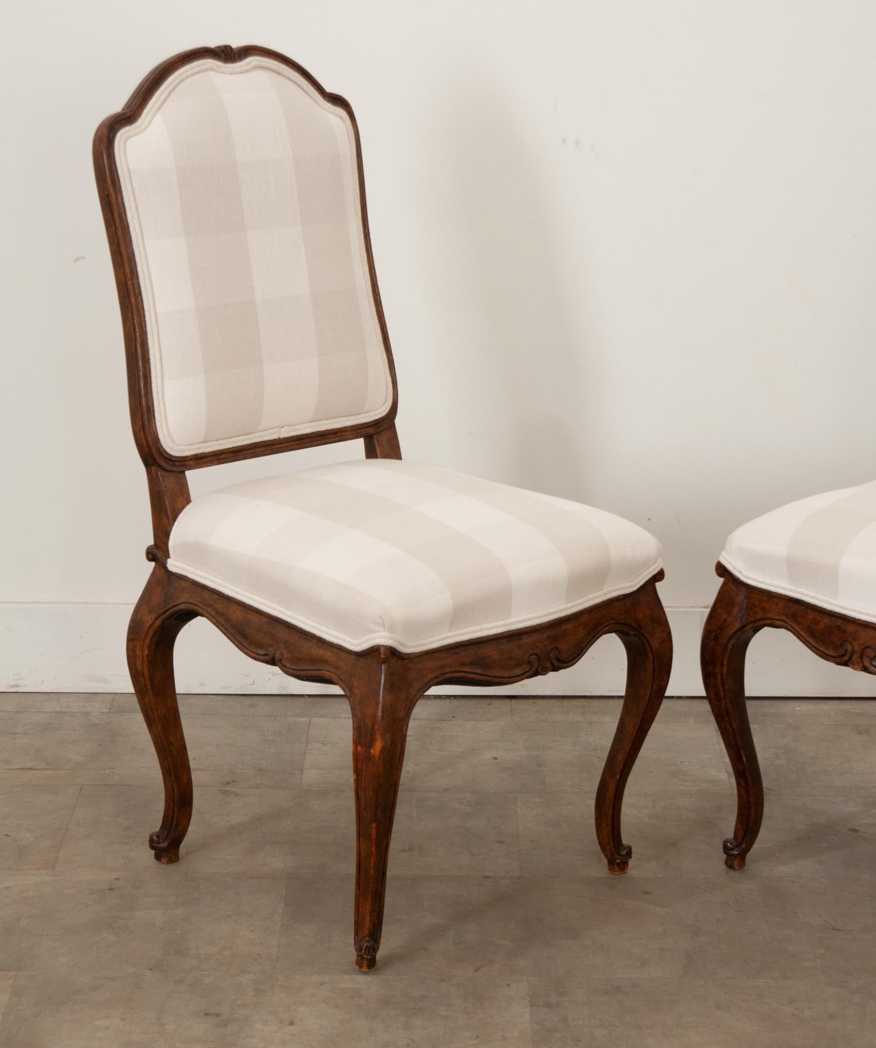 Set of 6 Louis XV Style Upholstered Dining Chairs 5