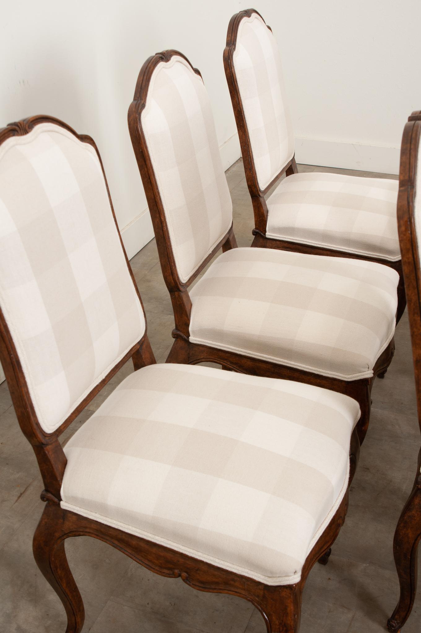 Set of 6 Louis XV Style Upholstered Dining Chairs 1
